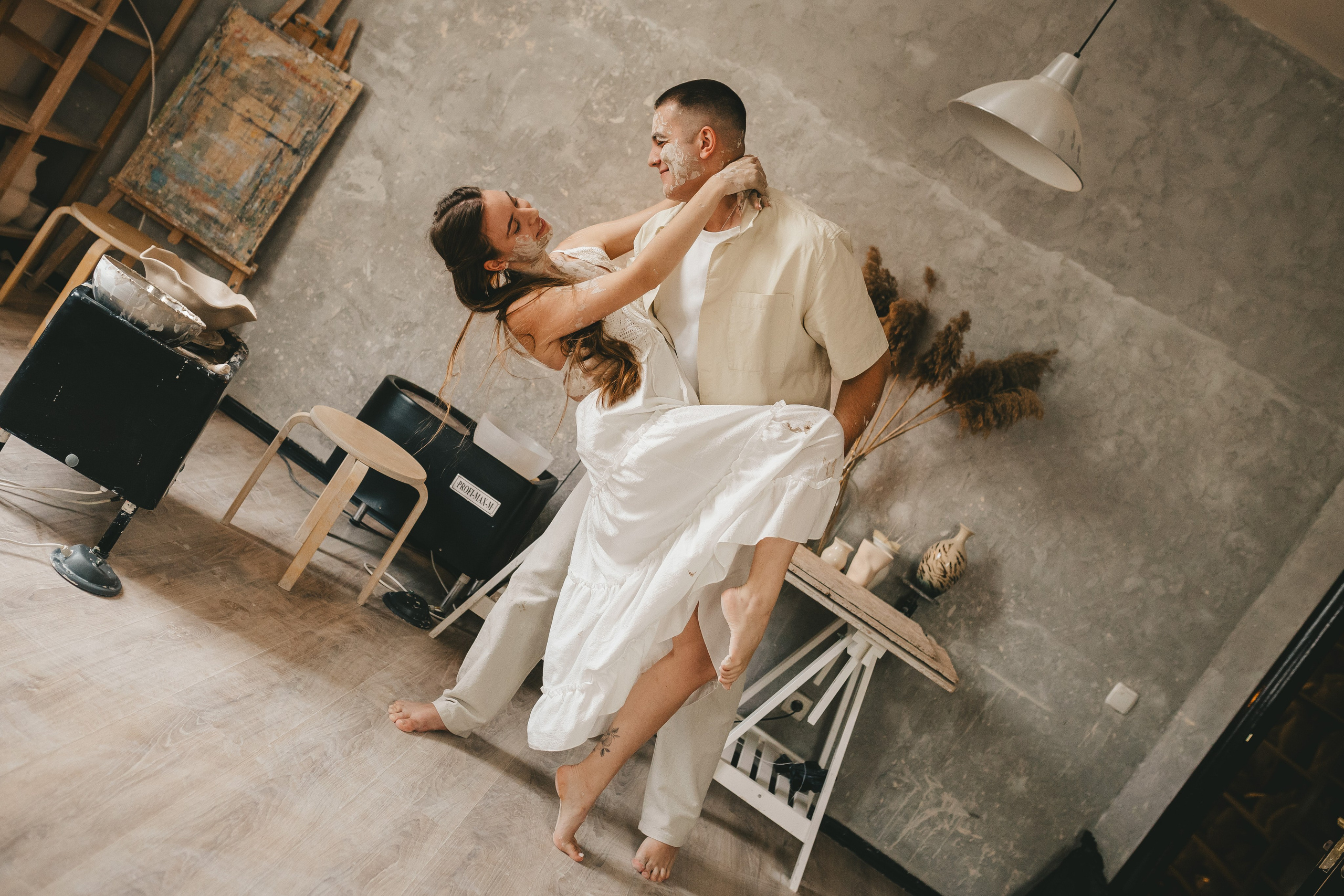 Дима и Даша в гончарной мастерской. Семейный lifestyle фотограф в Санкт-Петербурге Людмила Пахомова