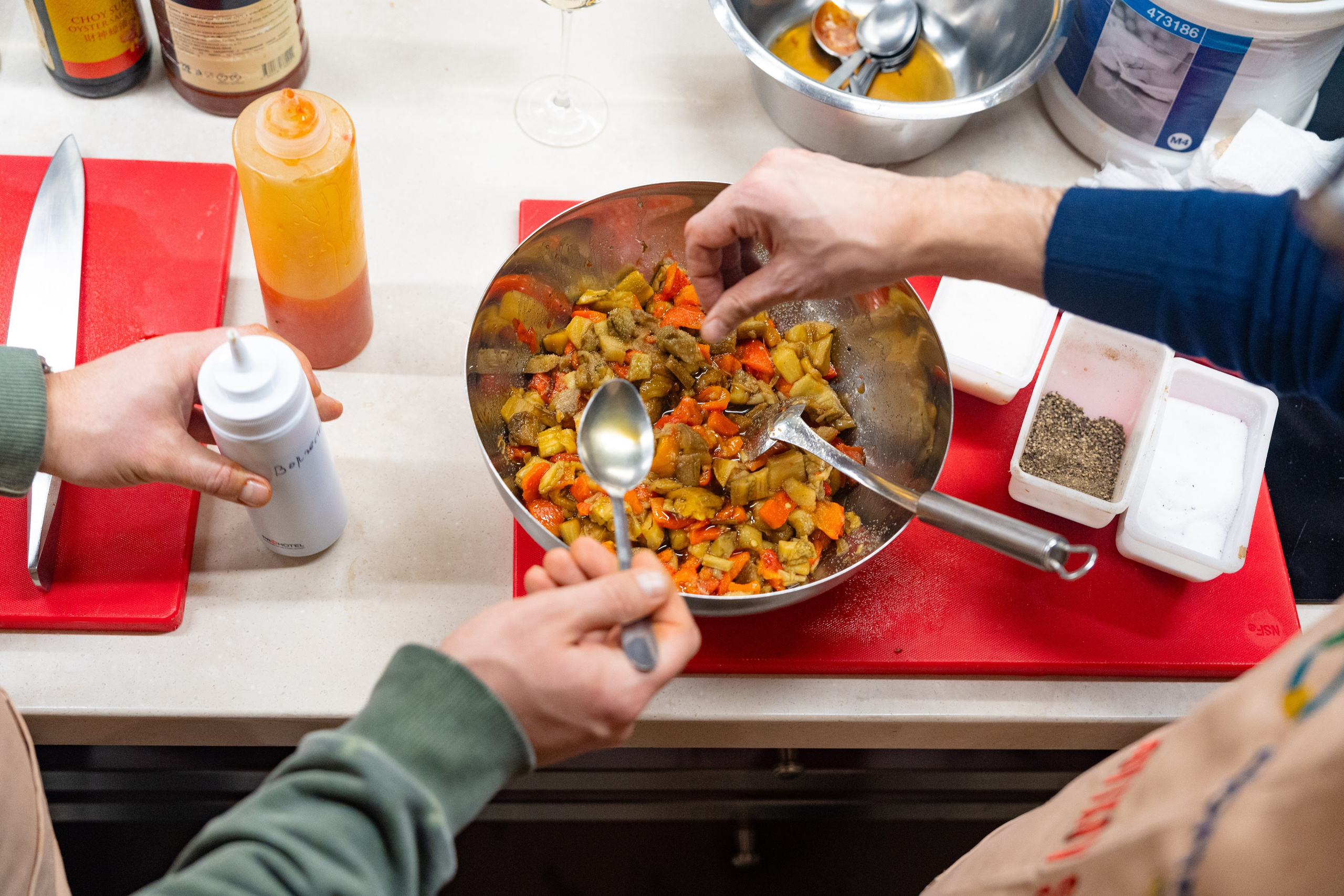 NOVIKOV SCHOOL — Умами зал. Фотограф Никита Комаров