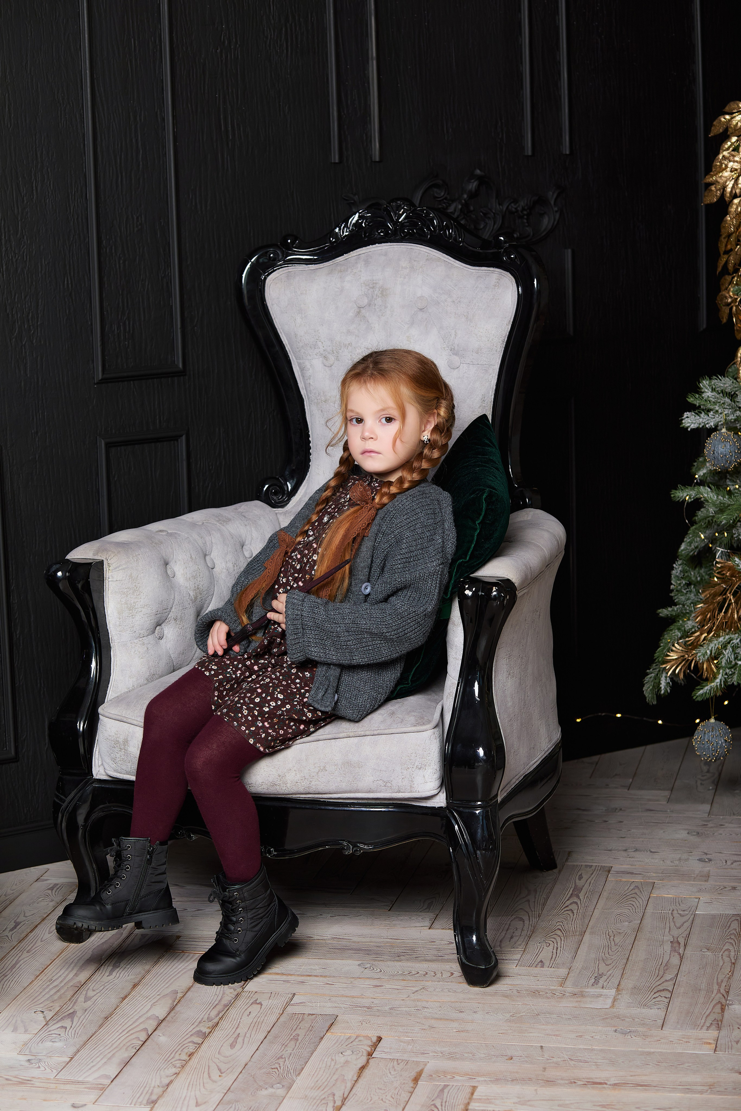 Индивидуальная фотосессия в стиле Гарри Поттера. Фотосъёмка ребёнка в студии Лайтрум в Находке