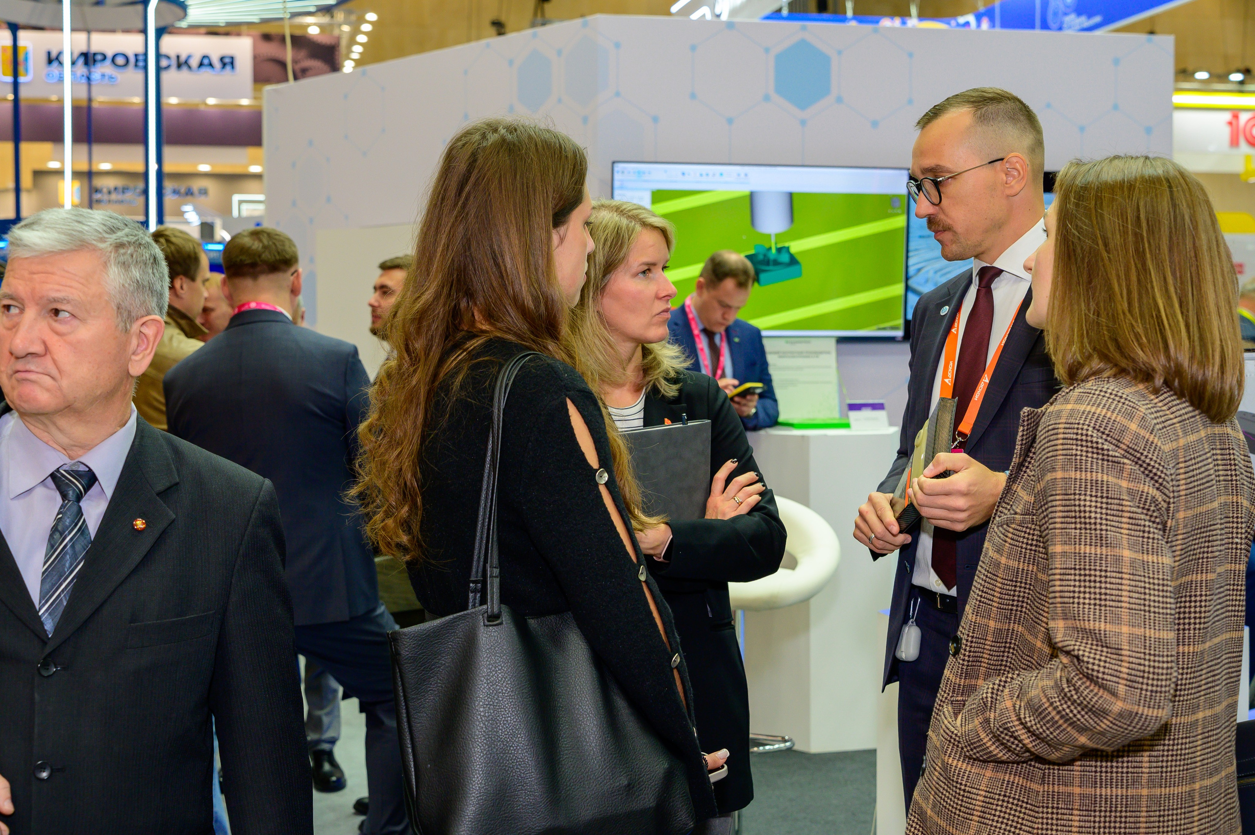 BigindustrialweekBelarus. Фотоуслуги, услуги фотографа, фотографирование важных событий