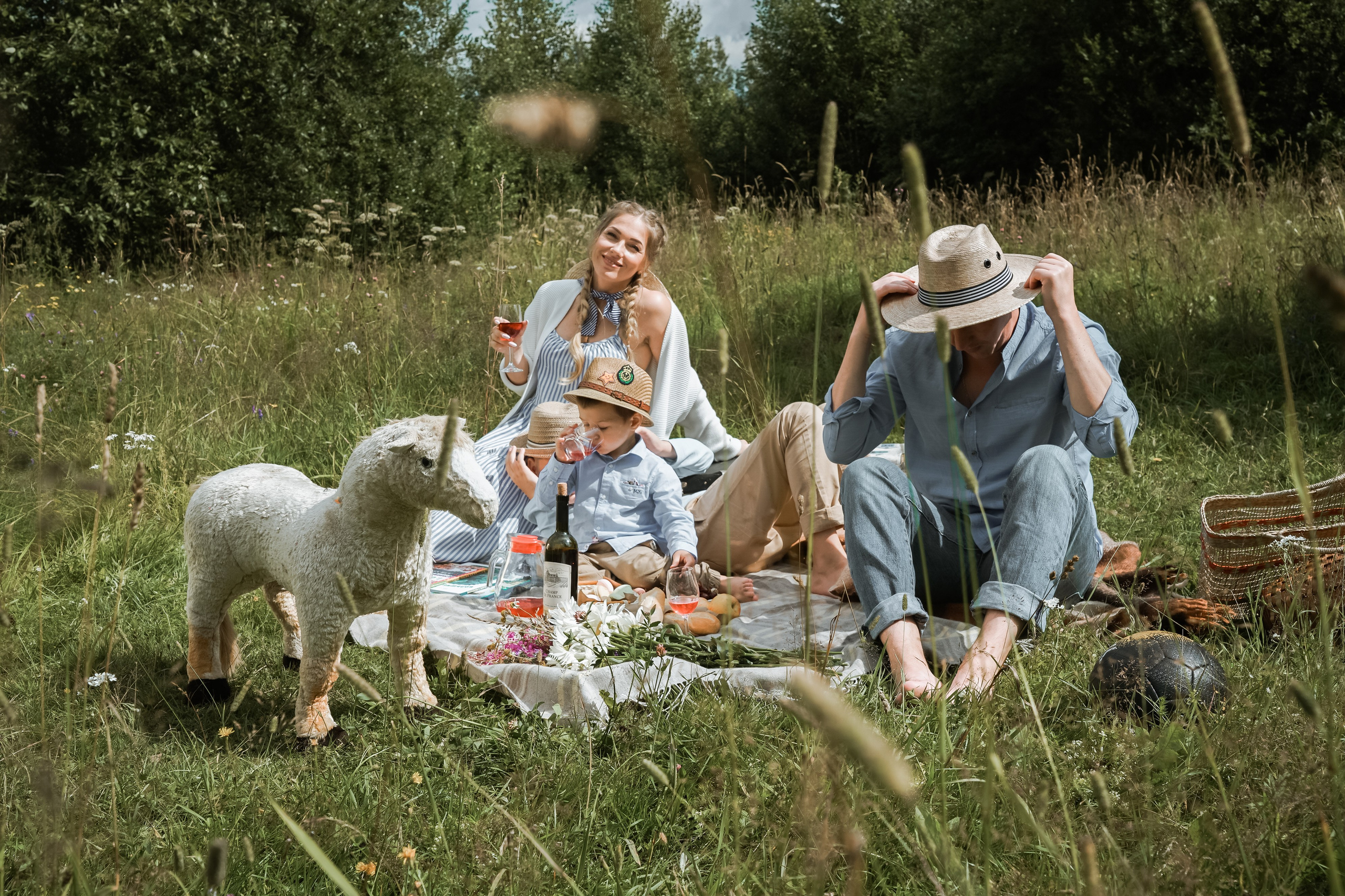 Семейная съёмка на старой Мельнице. Свадебный, семейный и контент фотограф в Санкт- Петербурге Елена Грие