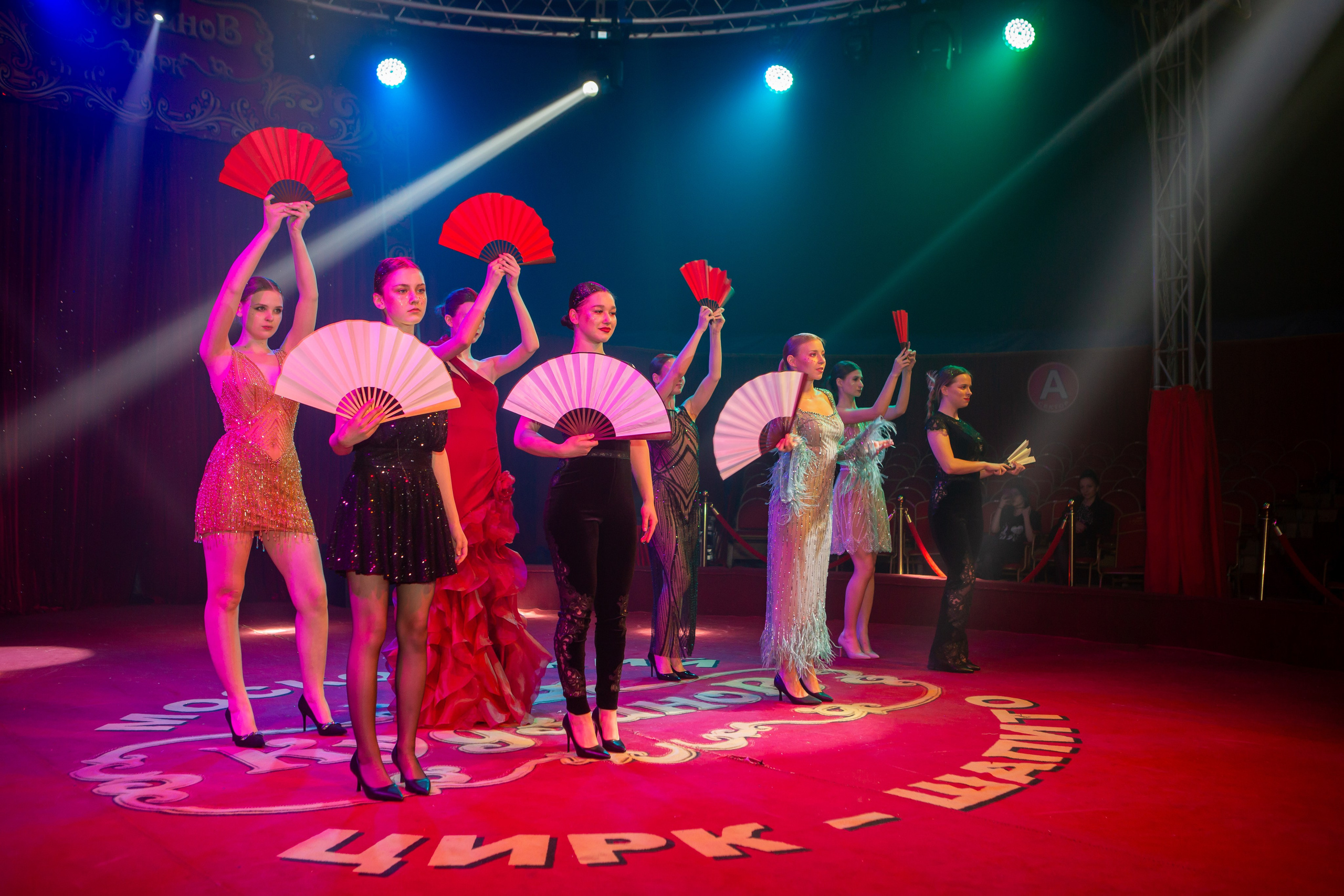 MANEGE SHOW. Репортажный, семейный, свадебный, портретный фотограф