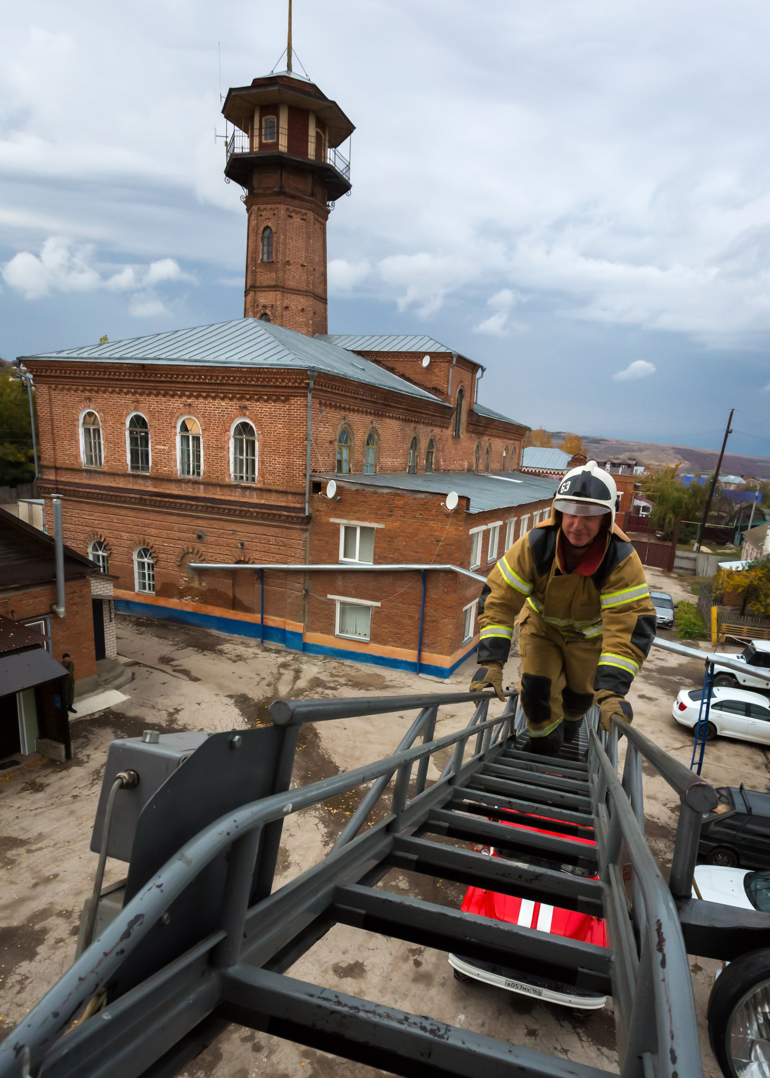 ХВАЛЫНСК: ГОРОД НА ДНЕ МОРЯ. Контакты