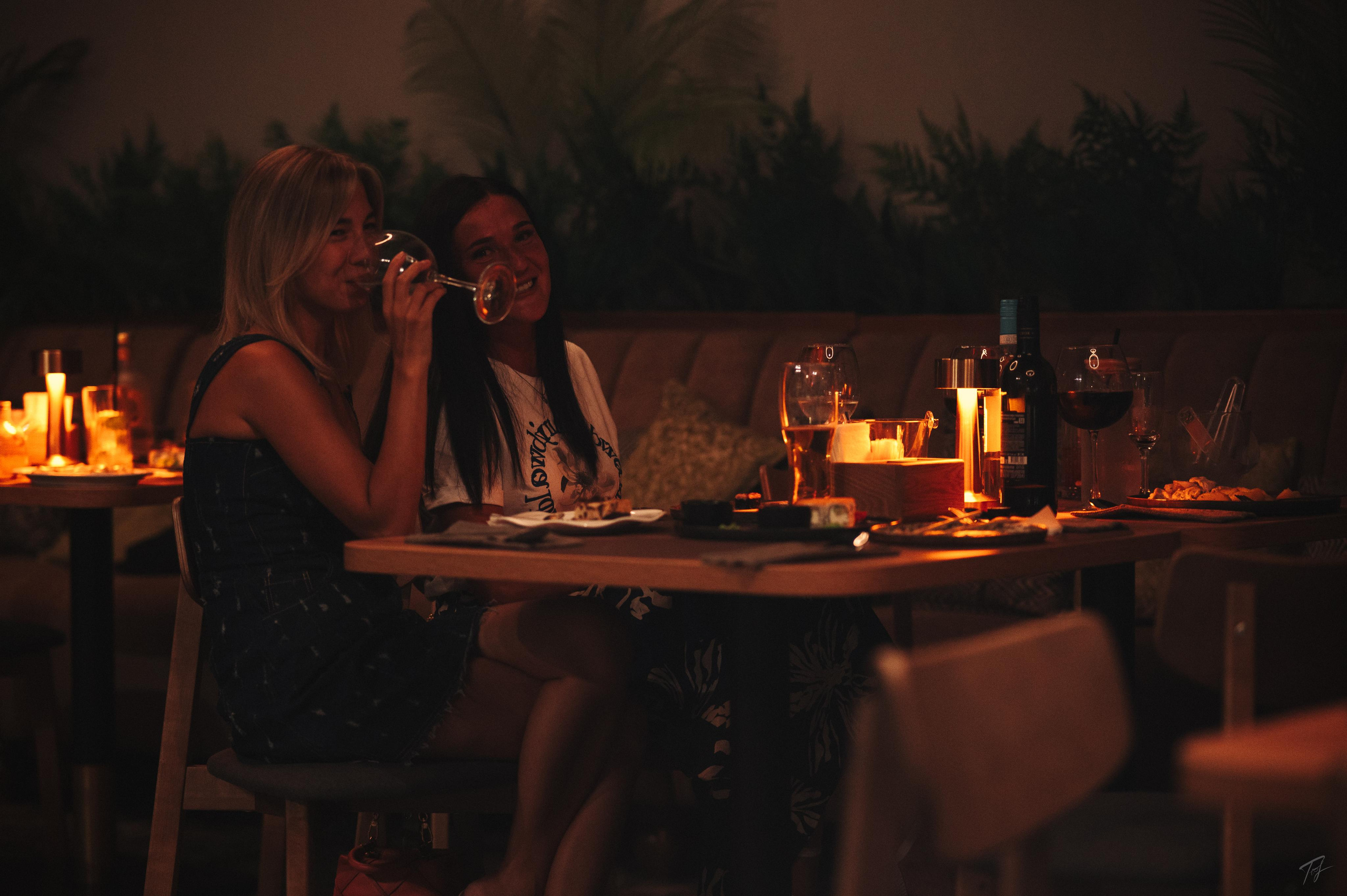 SANDRO. RESTO-BAR. Производство фото и видео