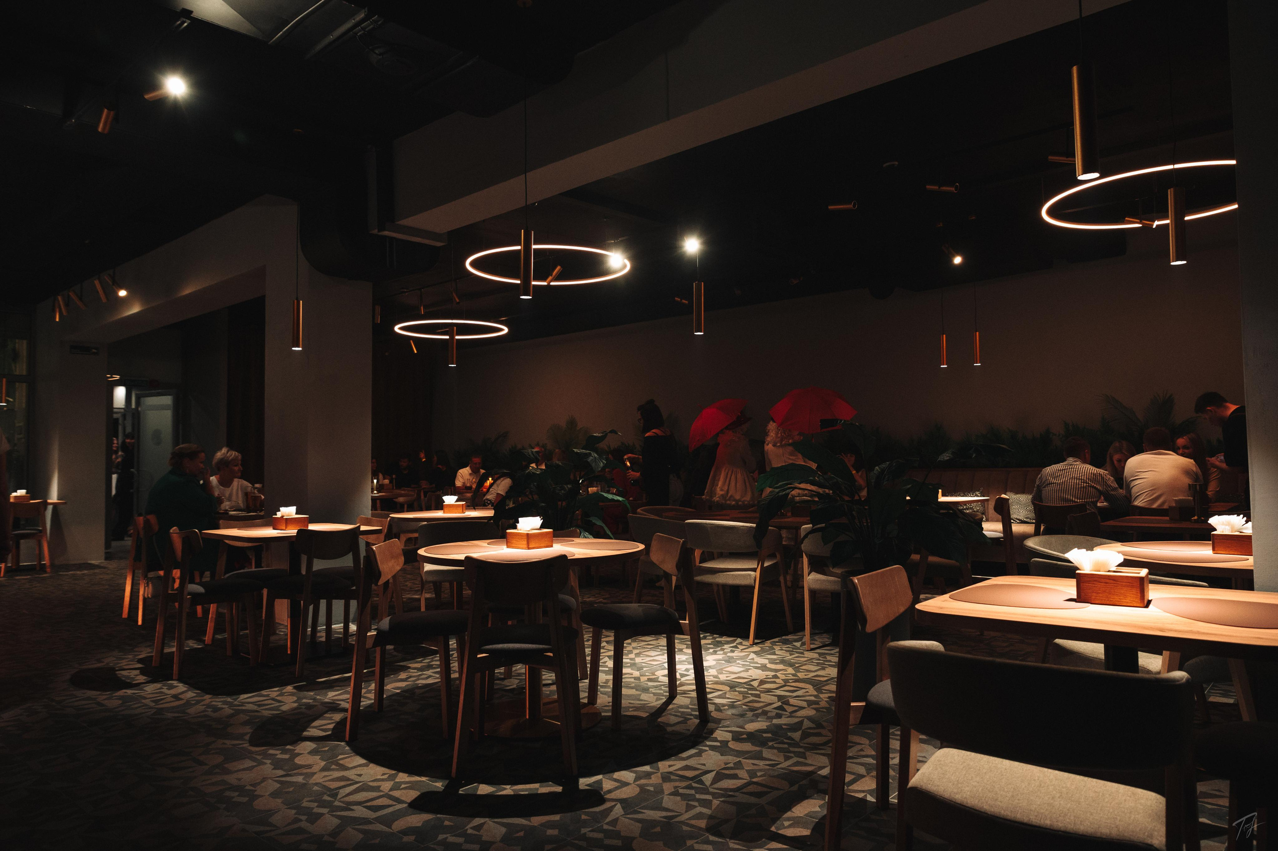 SANDRO. RESTO-BAR. Производство фото и видео