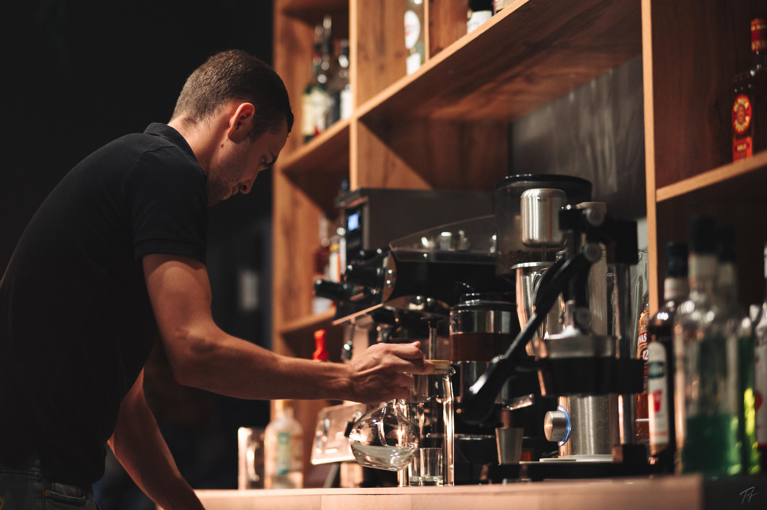 SANDRO. RESTO-BAR. Производство фото и видео