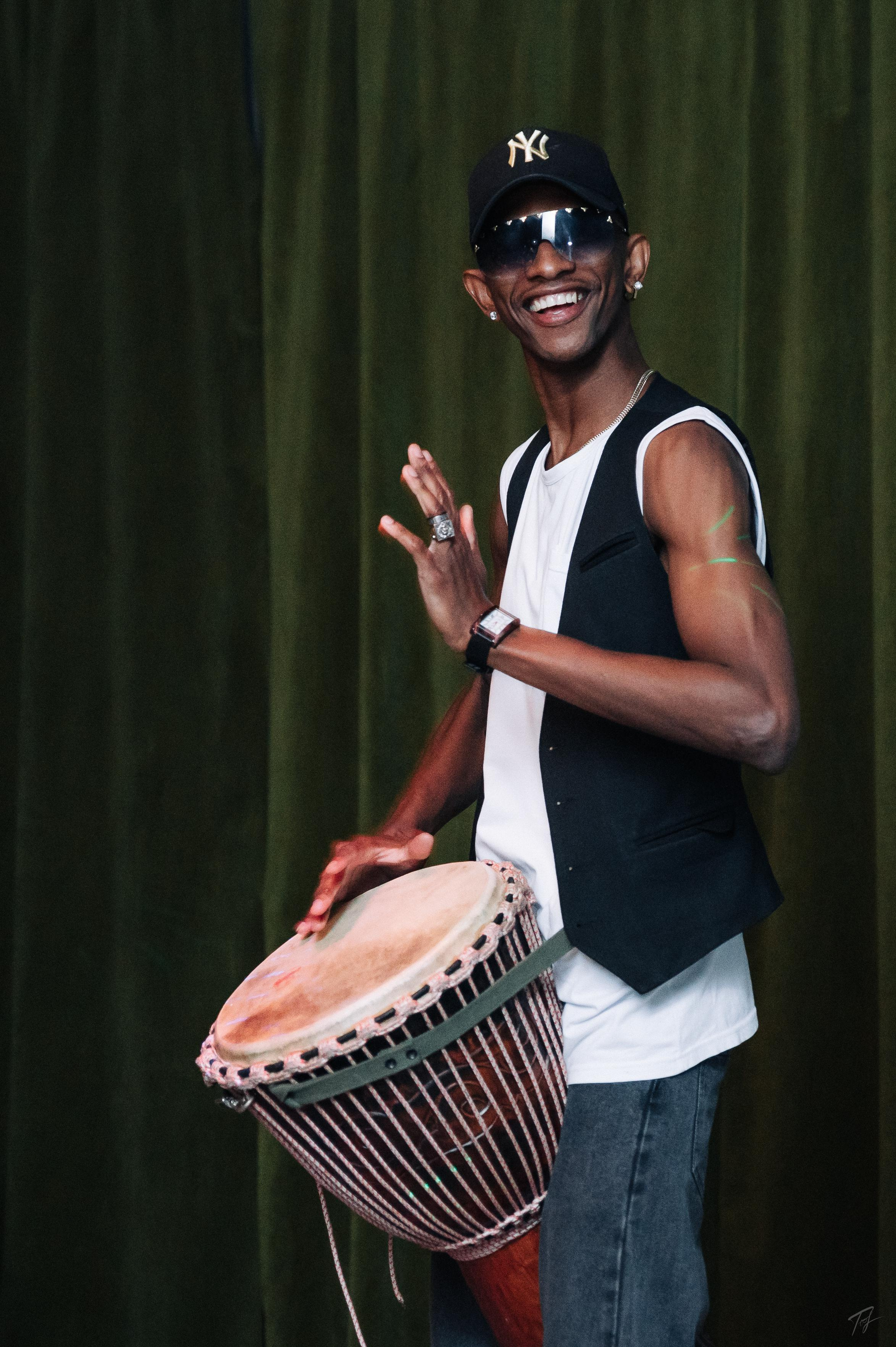 SANDRO. RESTO-BAR. Производство фото и видео