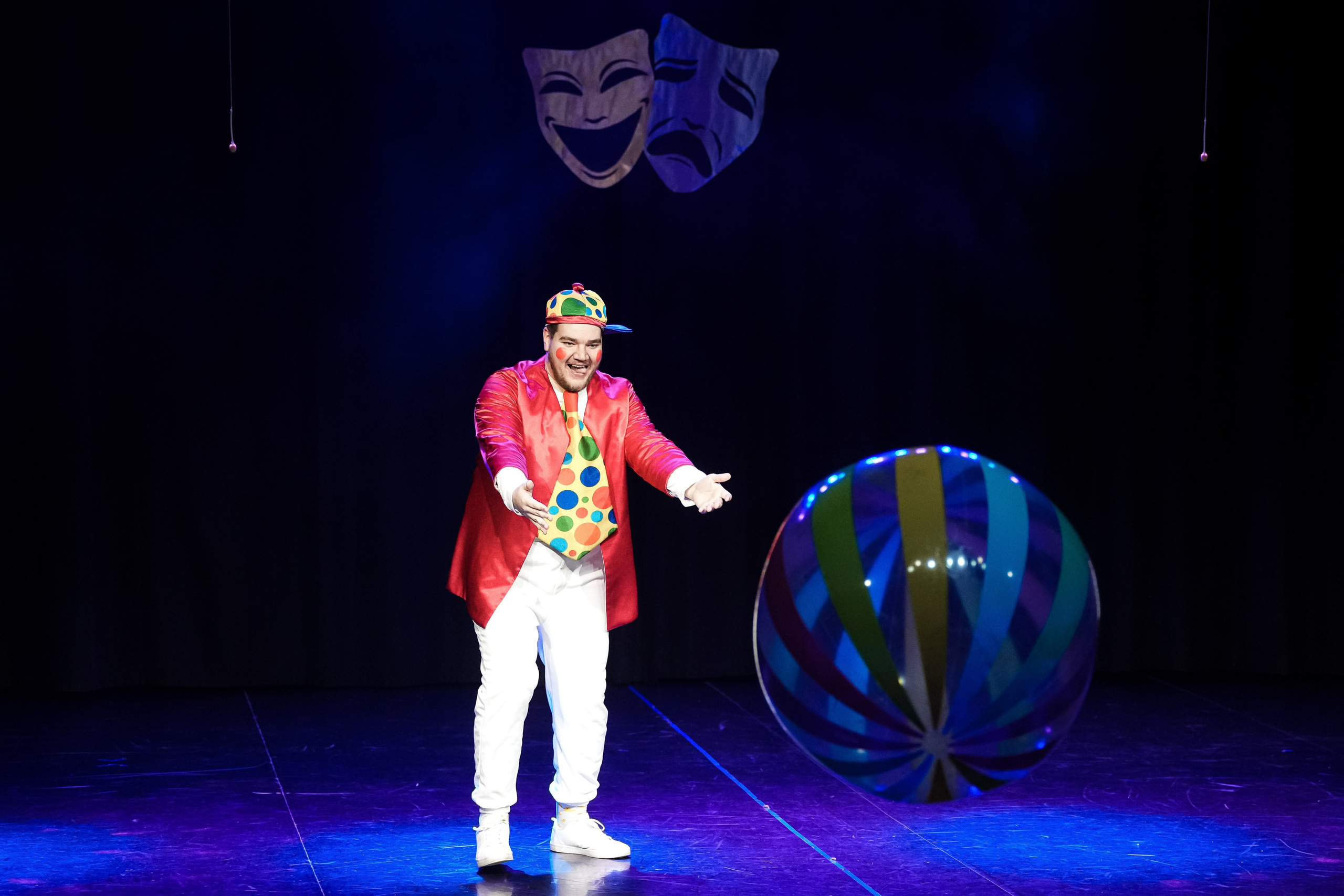 Концерт студии «Маска» Театра Ростова Великого. Репортажный фотограф Сергей Сажин г. Ярославль