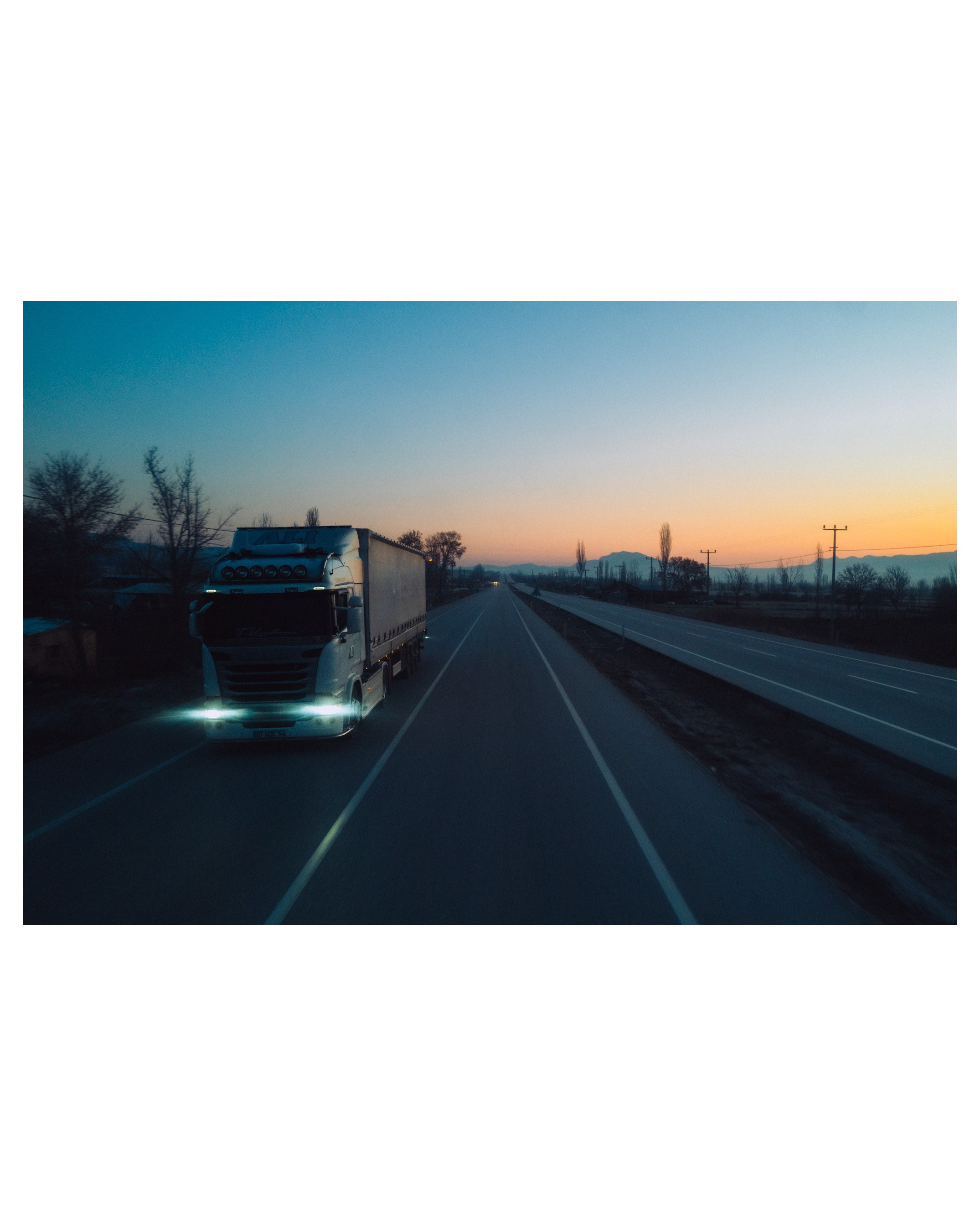 Street. Если ты на Земле — звони