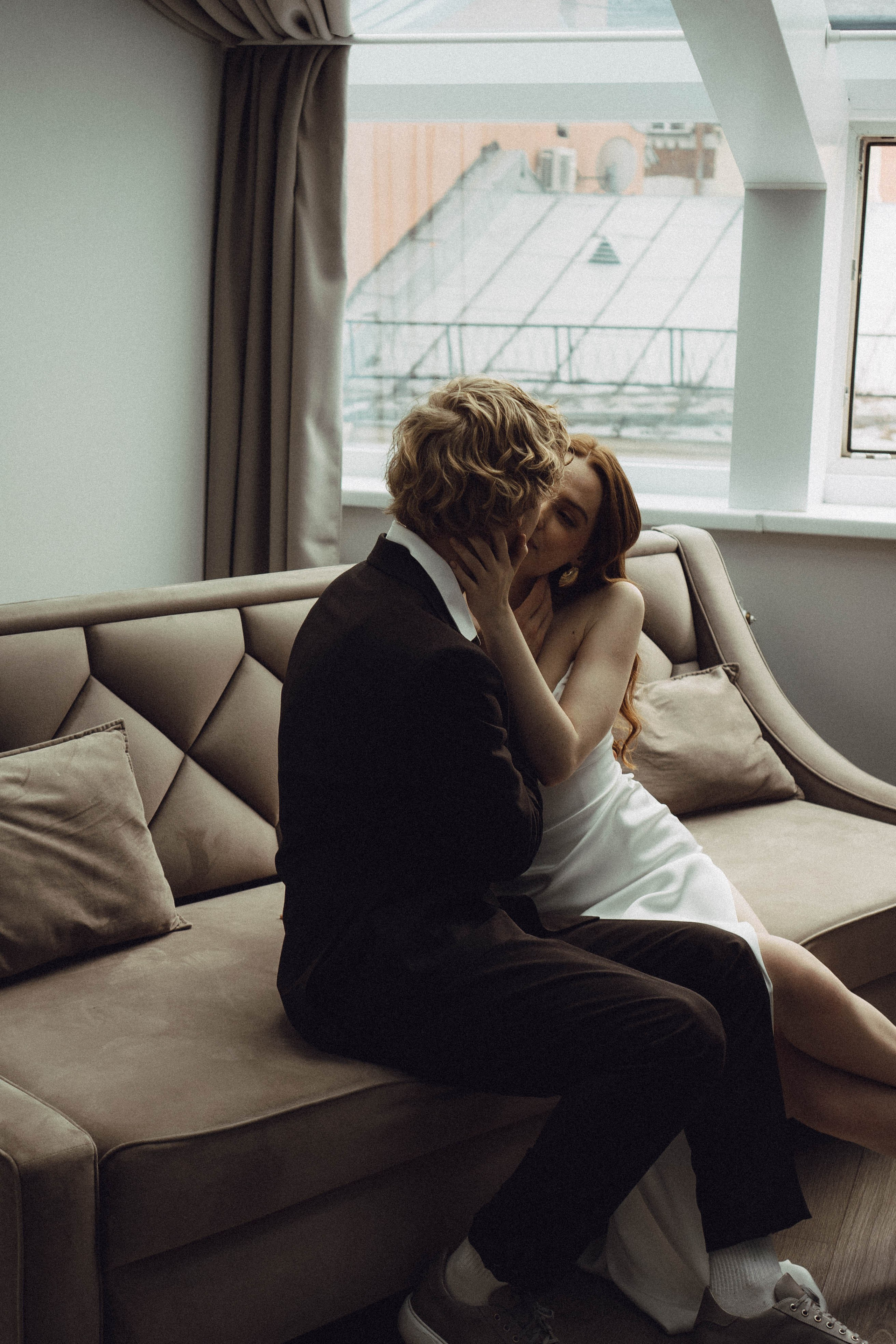 СВАДЕБНАЯ СЬЕМКА В ОТЕЛЕ. СБОРЫ ЖЕНИХА И НЕВЕСТЫ И ТАКЖЕ ТОР И ПОДГОТОВКА К ПРОГУЛКЕ. Профессиональный фотограф, Санкт-Петербург — Виктория Богомолова