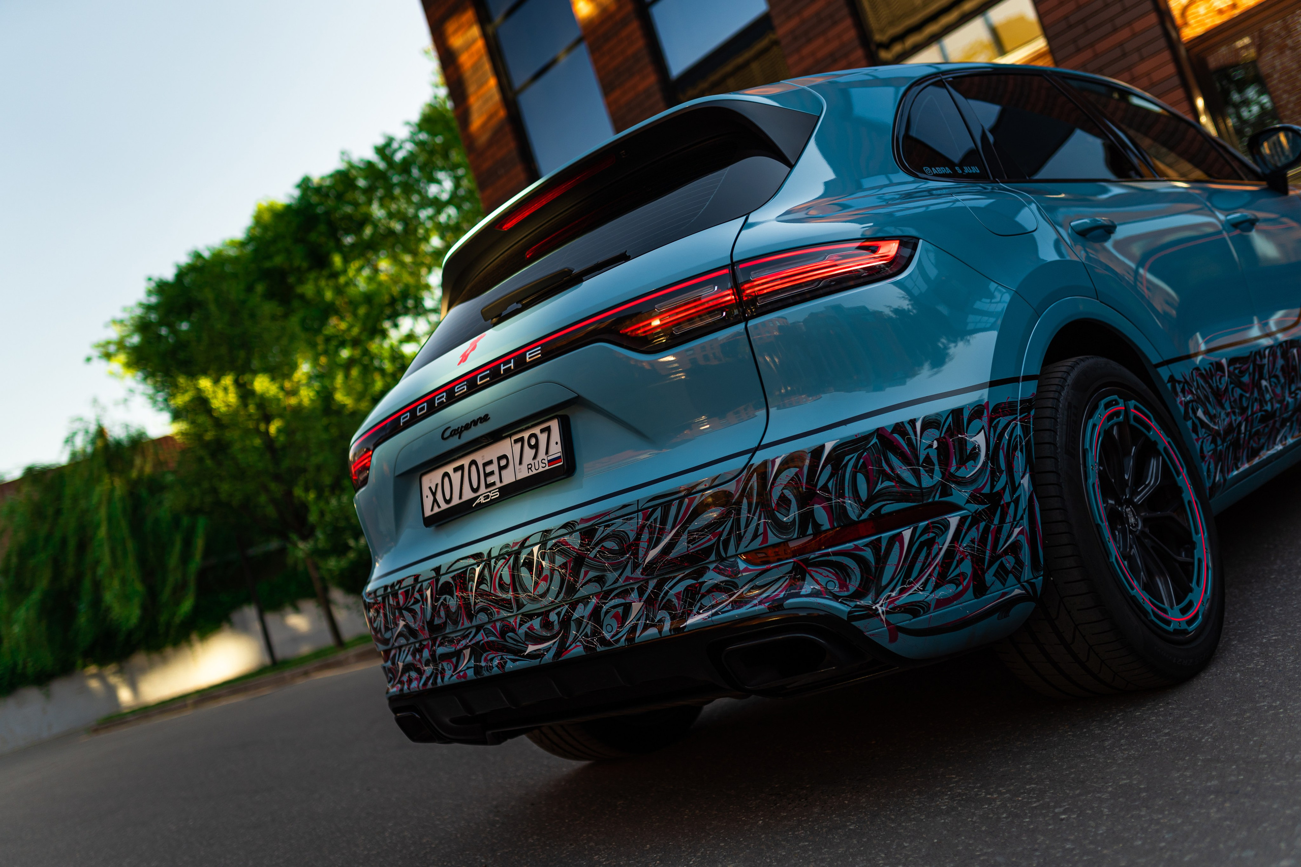 Porsche Cayenne by Medvedus. Автомобильный фотограф в Москве | Базилев Александр