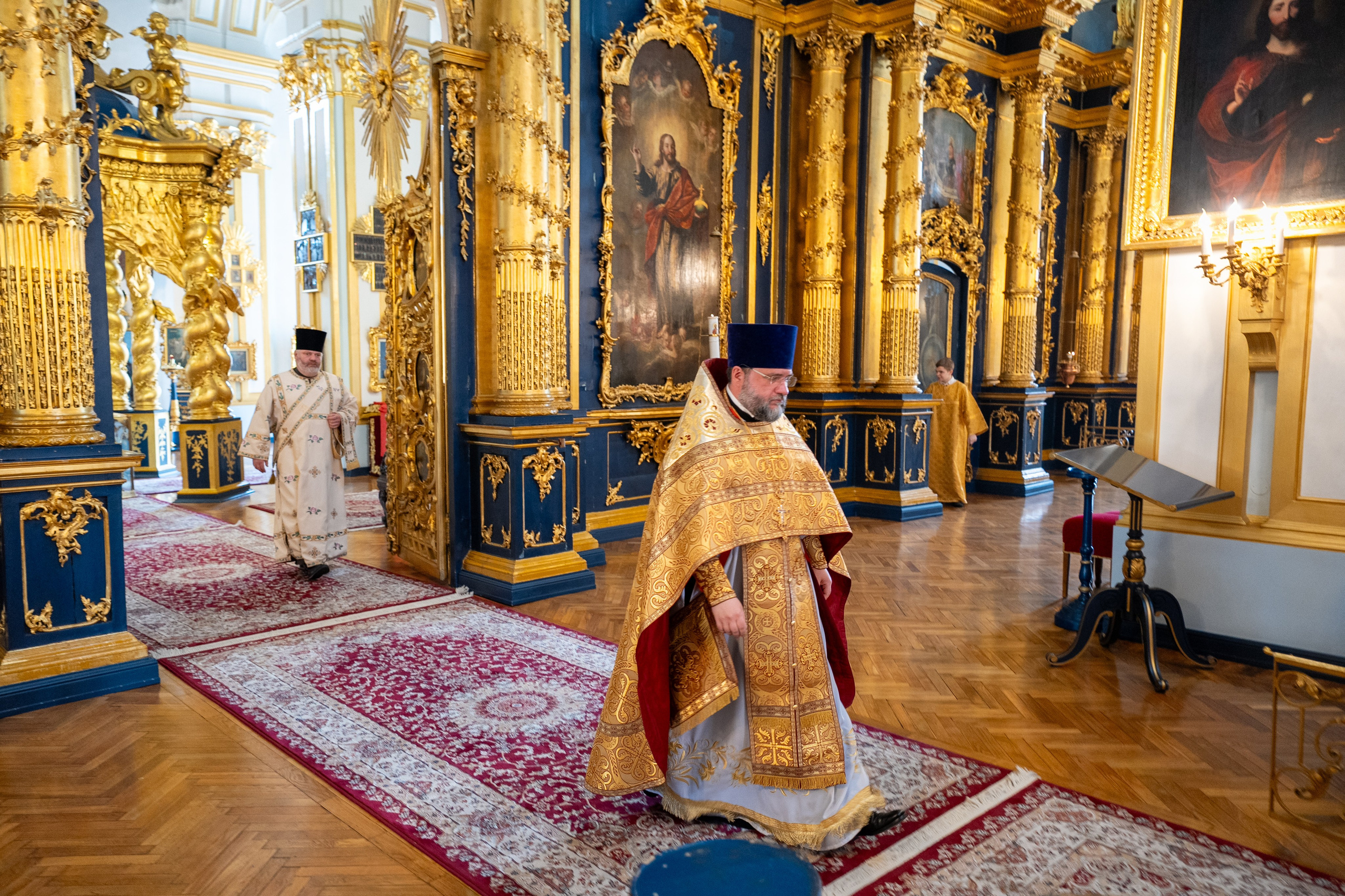 Неделя 3-я по Пятидесятнице. Всех святых Санкт-Петербургской митрополии. Свт. Ионы, митр. Московского и всея Руси, чудотворца. НИКОЛО-БОГОЯВЛЕНСКИЙ МОРСКОЙ СОБОР