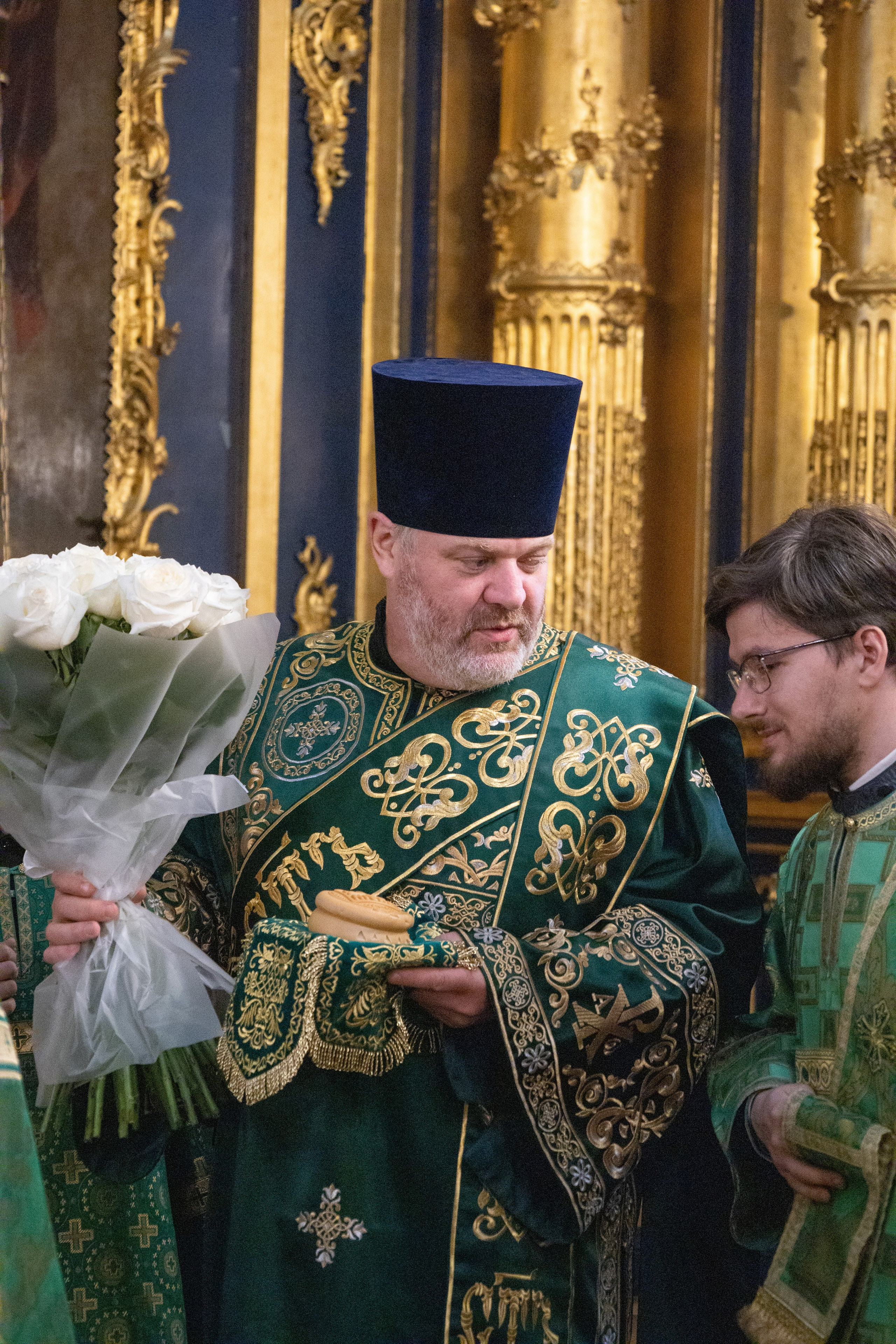 ДЕНЬ СВЯТОЙ ТРОИЦЫ. ПЯТИДЕСЯТНИЦА. НИКОЛО-БОГОЯВЛЕНСКИЙ МОРСКОЙ СОБОР