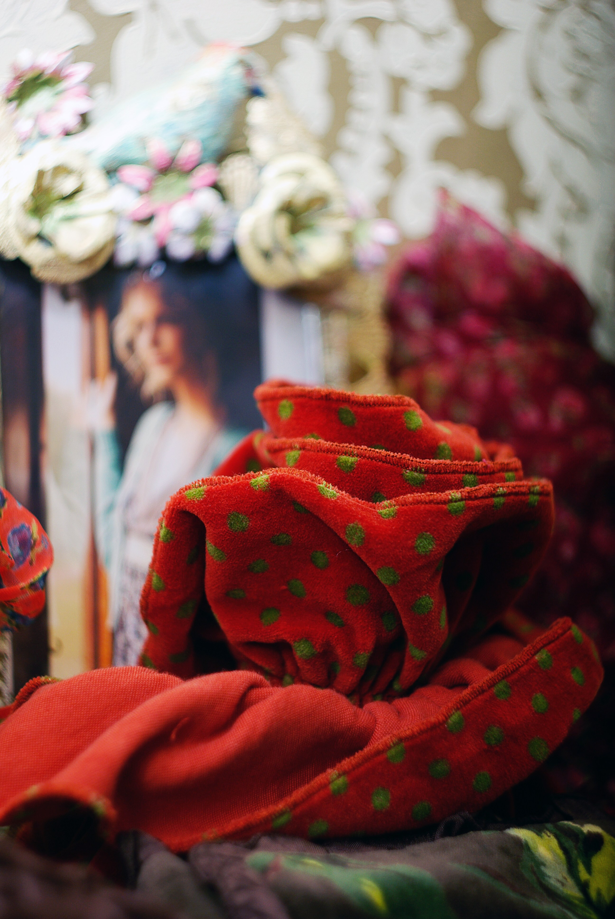 Магазин одежды и тканей. Главная