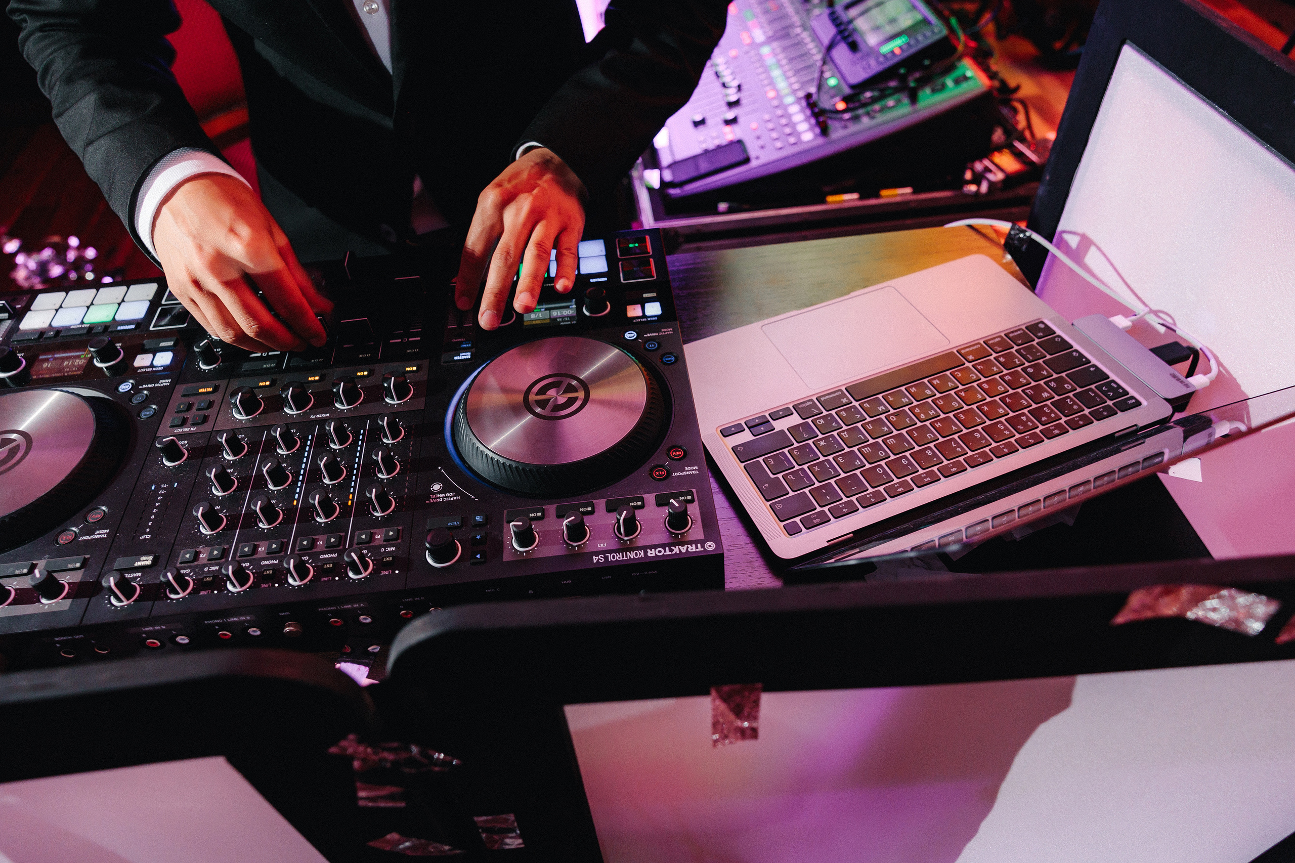 Александра и Сергей (МОСКВА-ТВЕРЬ). Свадебный и семейный фотограф Семиколенов Андрей