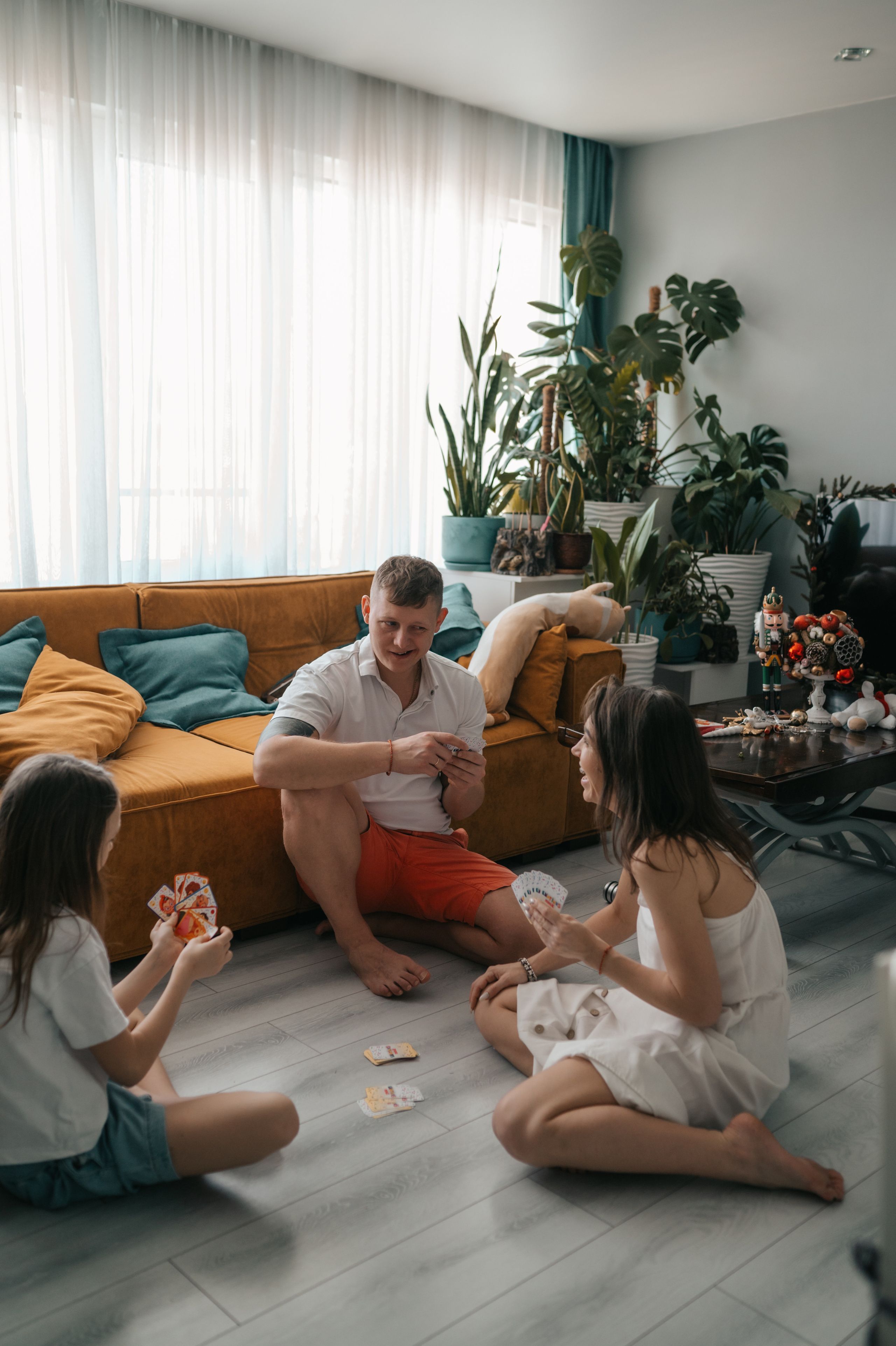 Игры перед Рождеством. Семейный Фотограф Новосибирск, Школьные фотосессии Новосибирск, школьный фотограф Новосибирск, выпускные альбомы