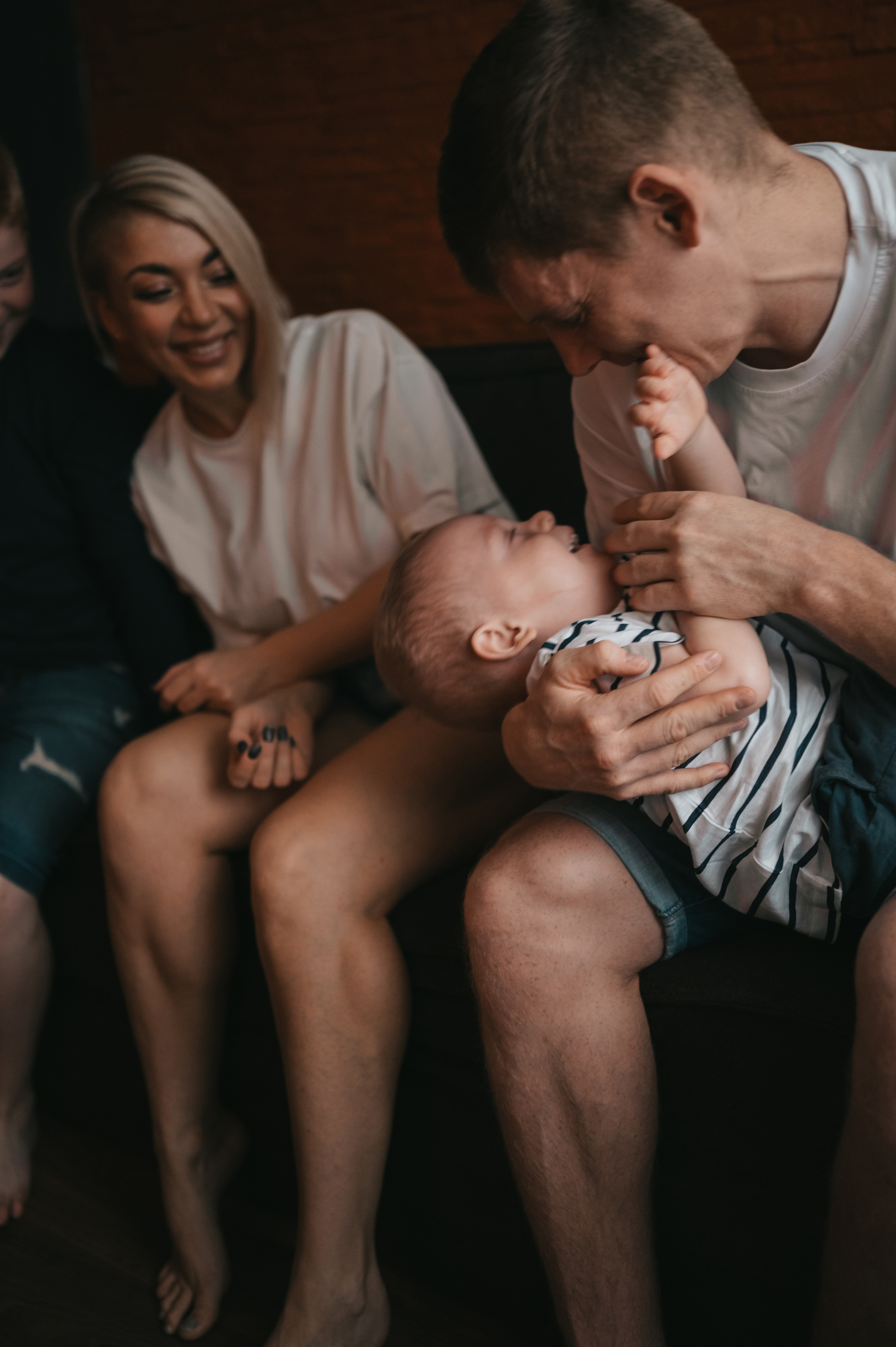 Печенье с сыновьями. Семейный Фотограф Новосибирск, Школьные фотосессии Новосибирск, школьный фотограф Новосибирск, выпускные альбомы