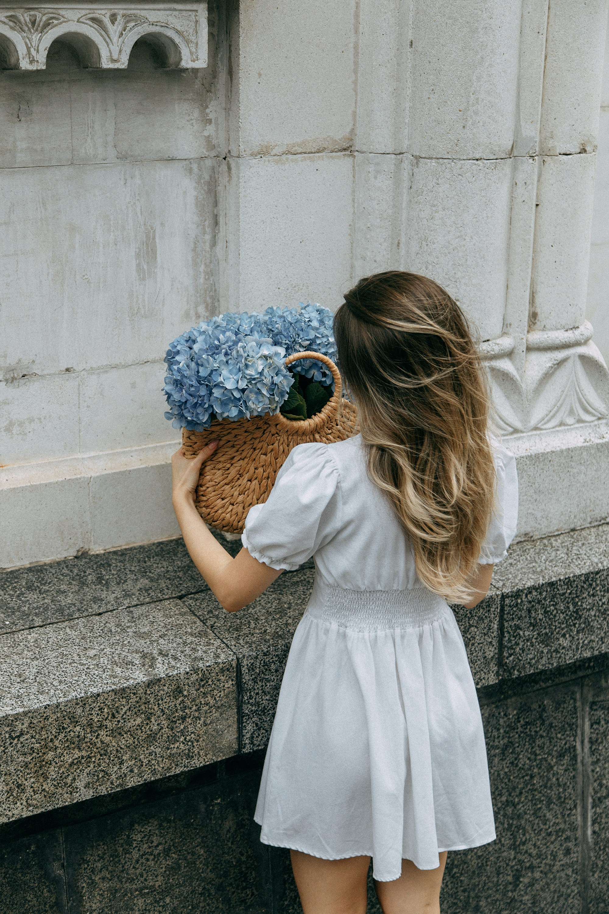 Фотосессия с гортензиями в Батуми