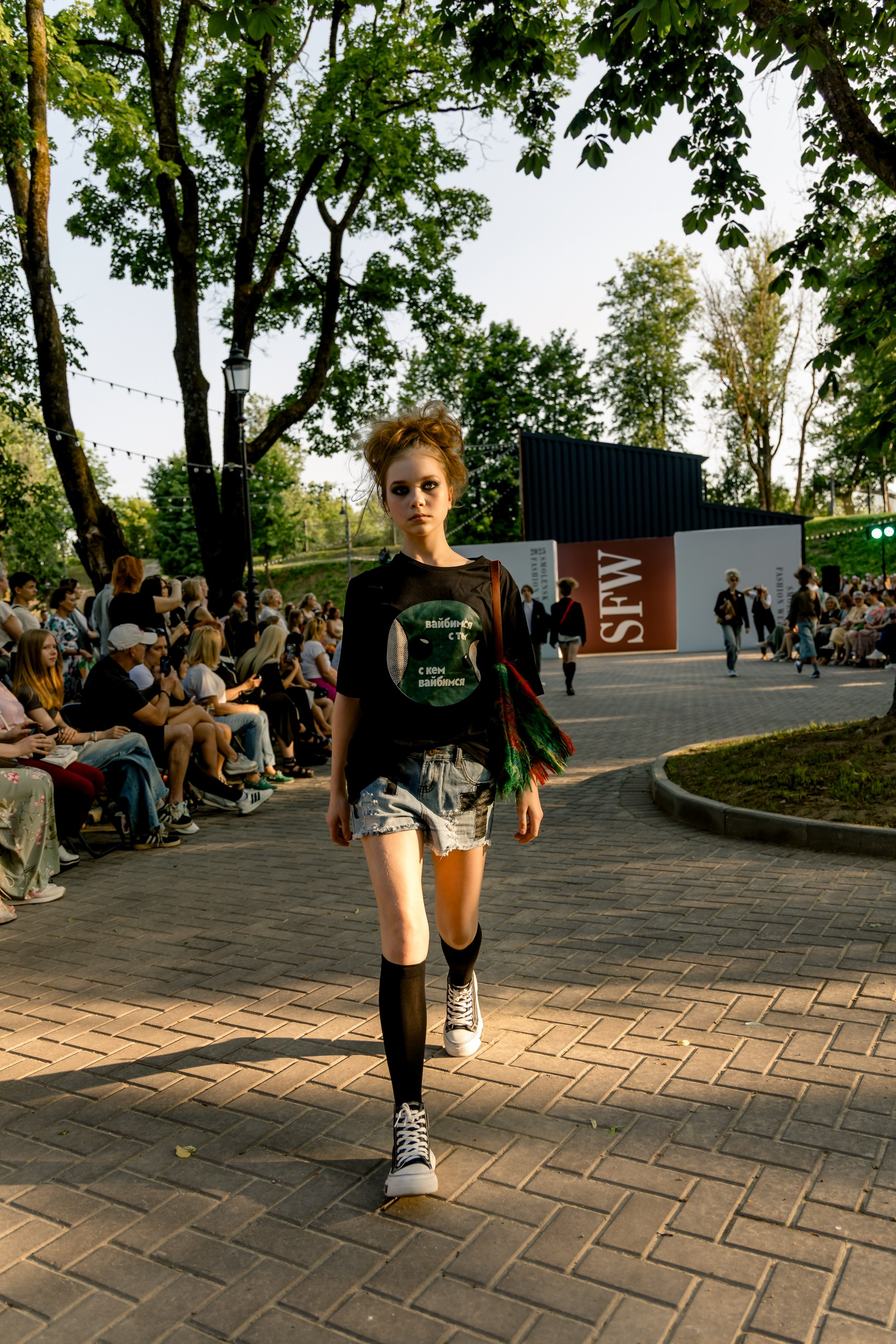 Smolensk Fashion Week 2025_показы_ДЕНЬ 1_ВЕЧЕРНИЙ ПОКАЗ_19:00. Главная