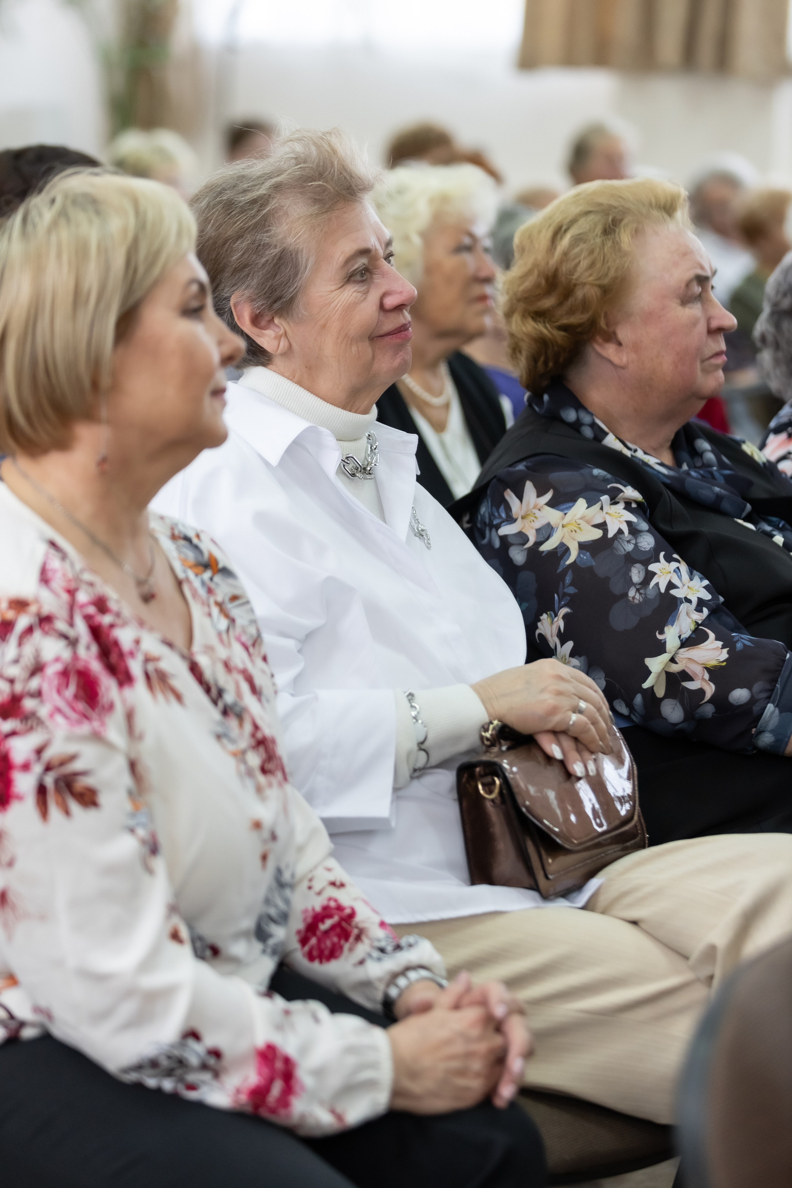 День учителя. Школа 31. Октябрь 2024. Свадебный и Семейный фотограф г. Ижевск Гульназ Солдатова. Гульназ фото