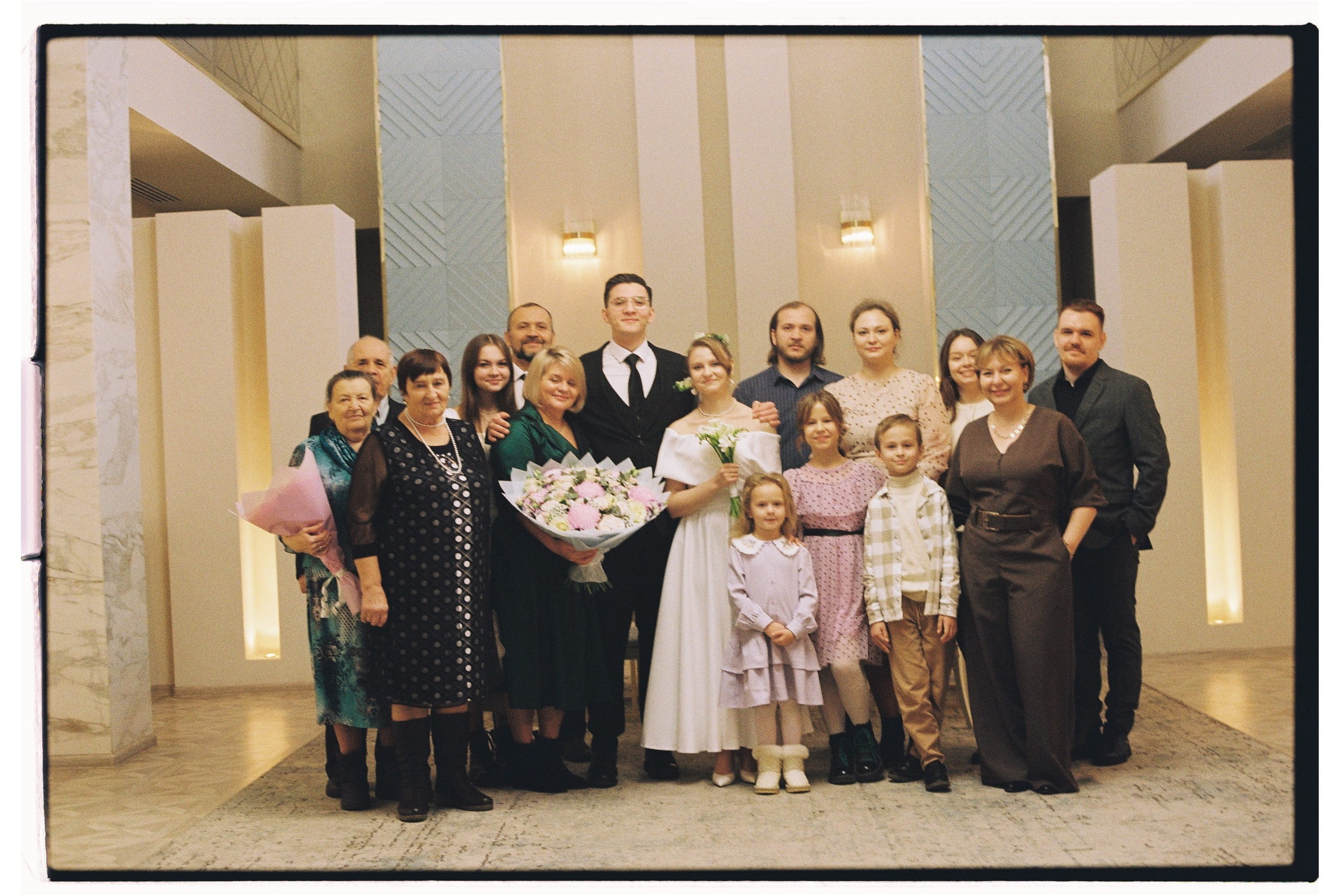 Роспись. Кизя Мисриева — фотограф: плёнка, цифра. Москва и не только