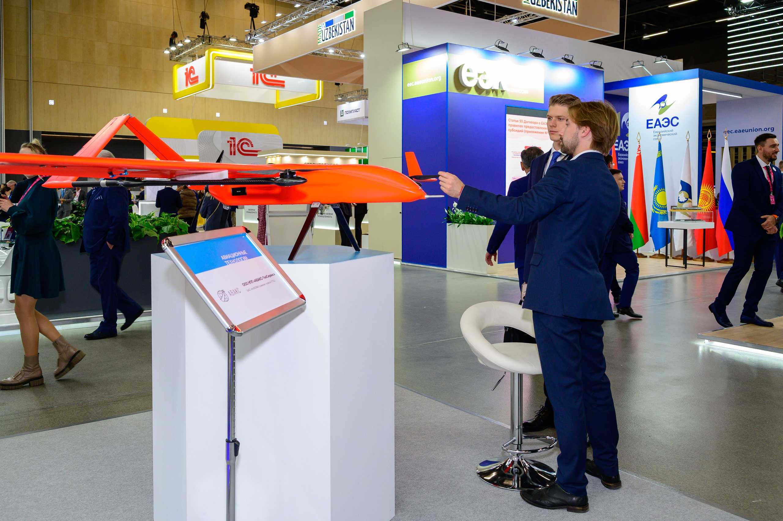 BigindustrialweekBelarus. Фотоуслуги, услуги фотографа, фотографирование важных событий