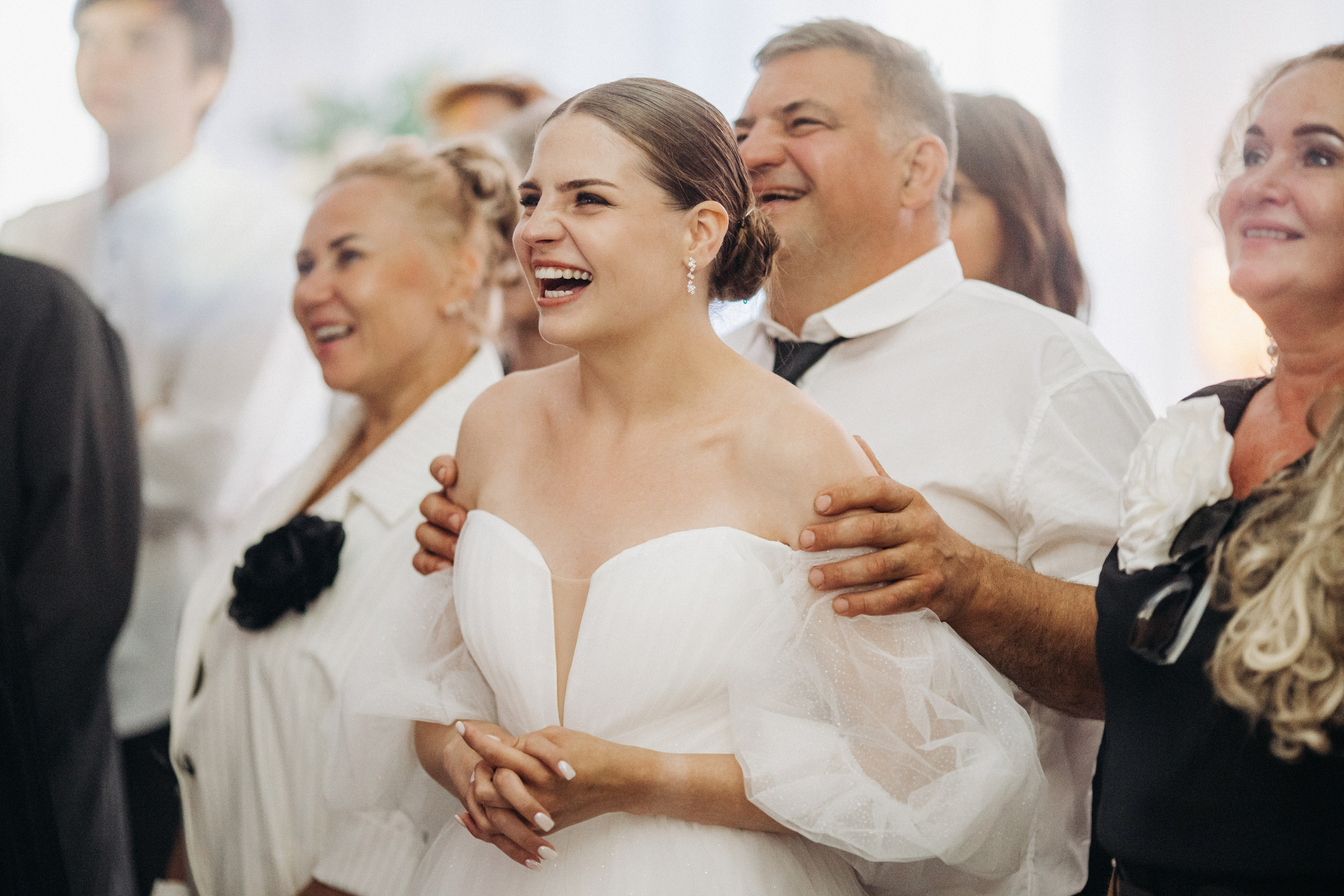 Vlad & Nadya (Saint-Petersburg, Russia). Destination wedding photographer Peter Letu