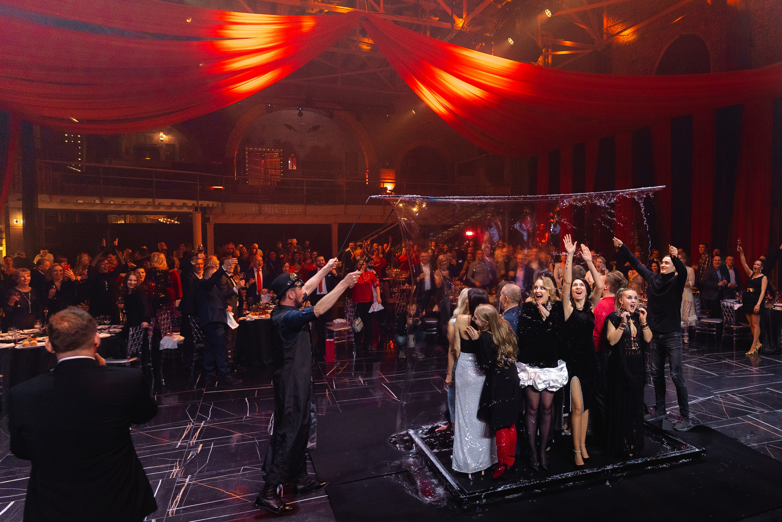 Новогодний корпоратив. КОРПОРАТИВНЫЙ, ИМИДЖЕВЫЙ И РЕПОРТАЖНЫЙ ФОТОГРАФ МАКСИМ МЕШ