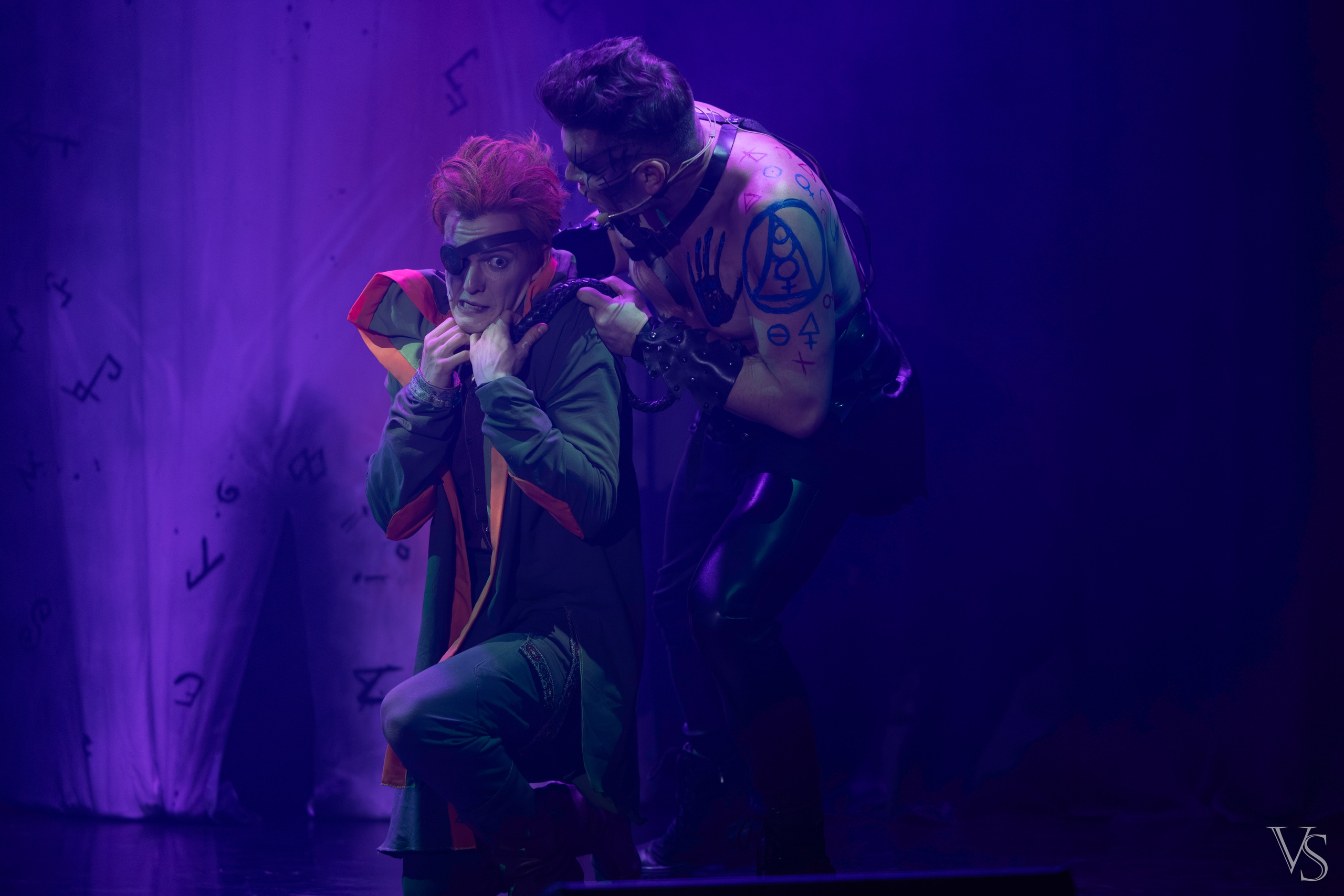 Книга стихий 25.01. Фотограф Виктор Степанов