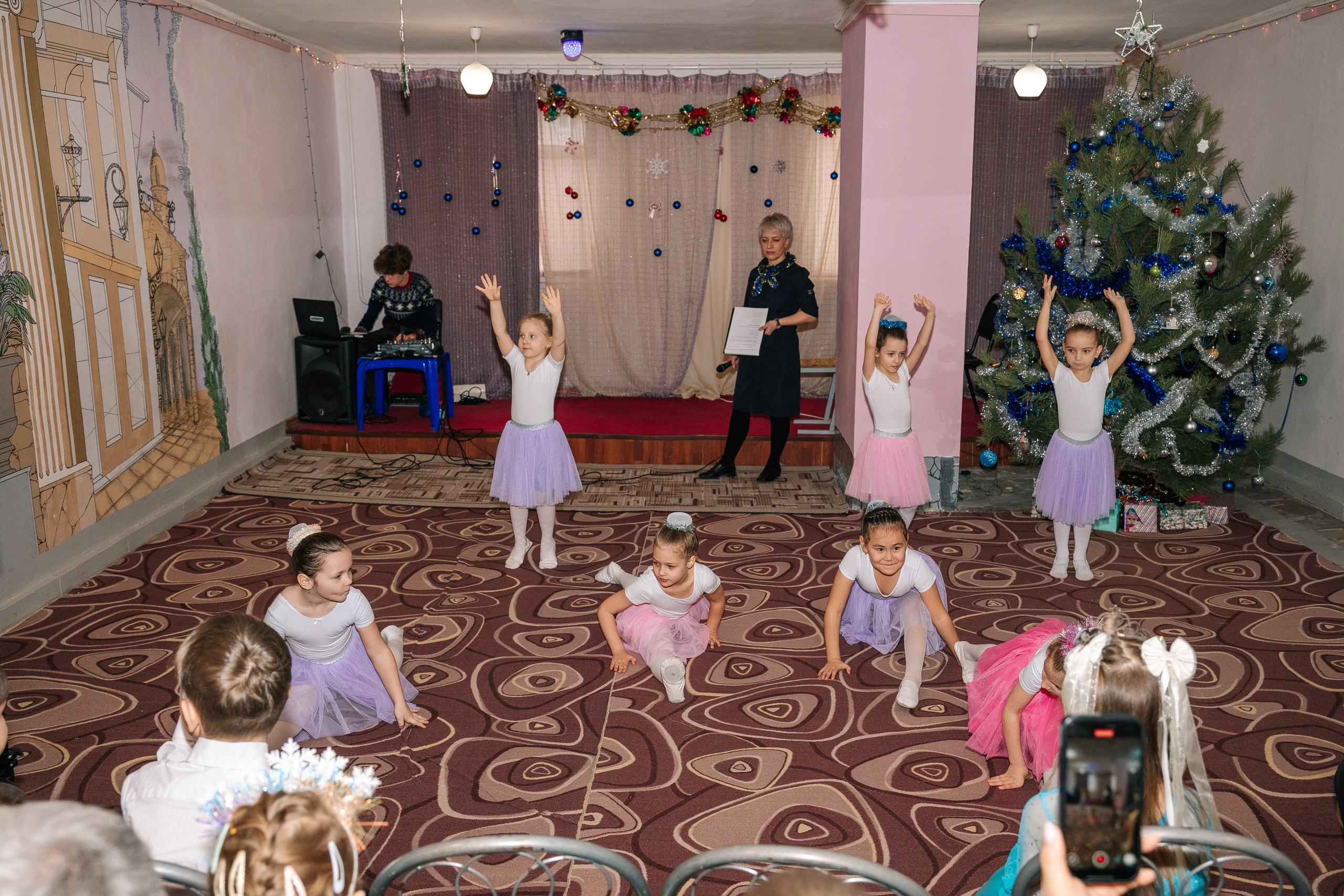 Новогодняя ёлка 2026. Семейный клуб «Открытый город»