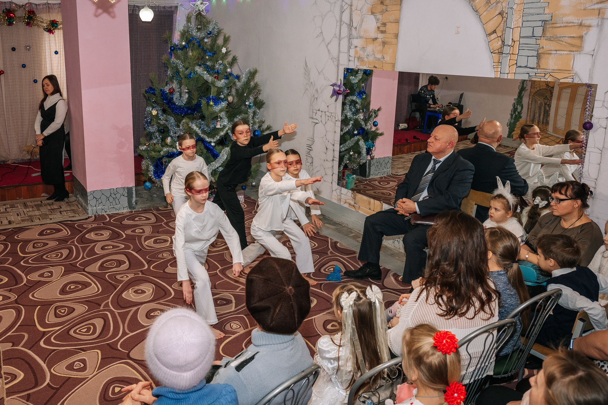 Новогодняя ёлка 2026. Семейный клуб «Открытый город»