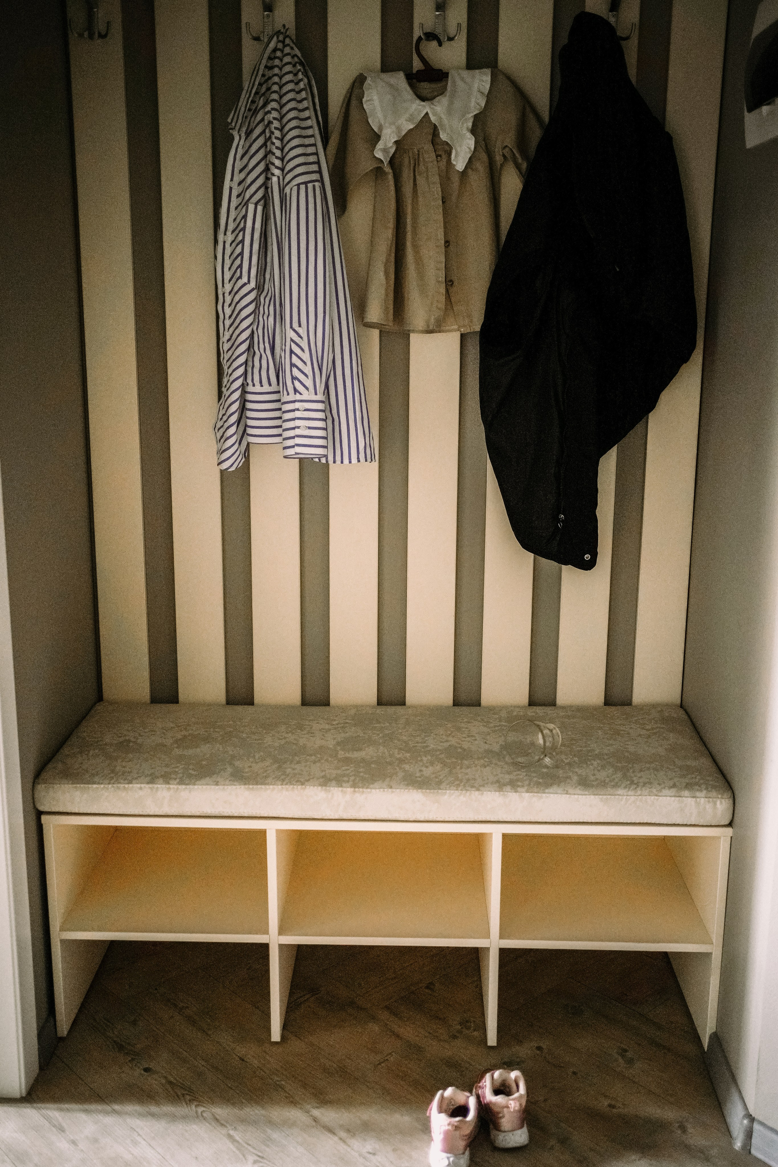 Карина, Андрей, Эмили. Главная