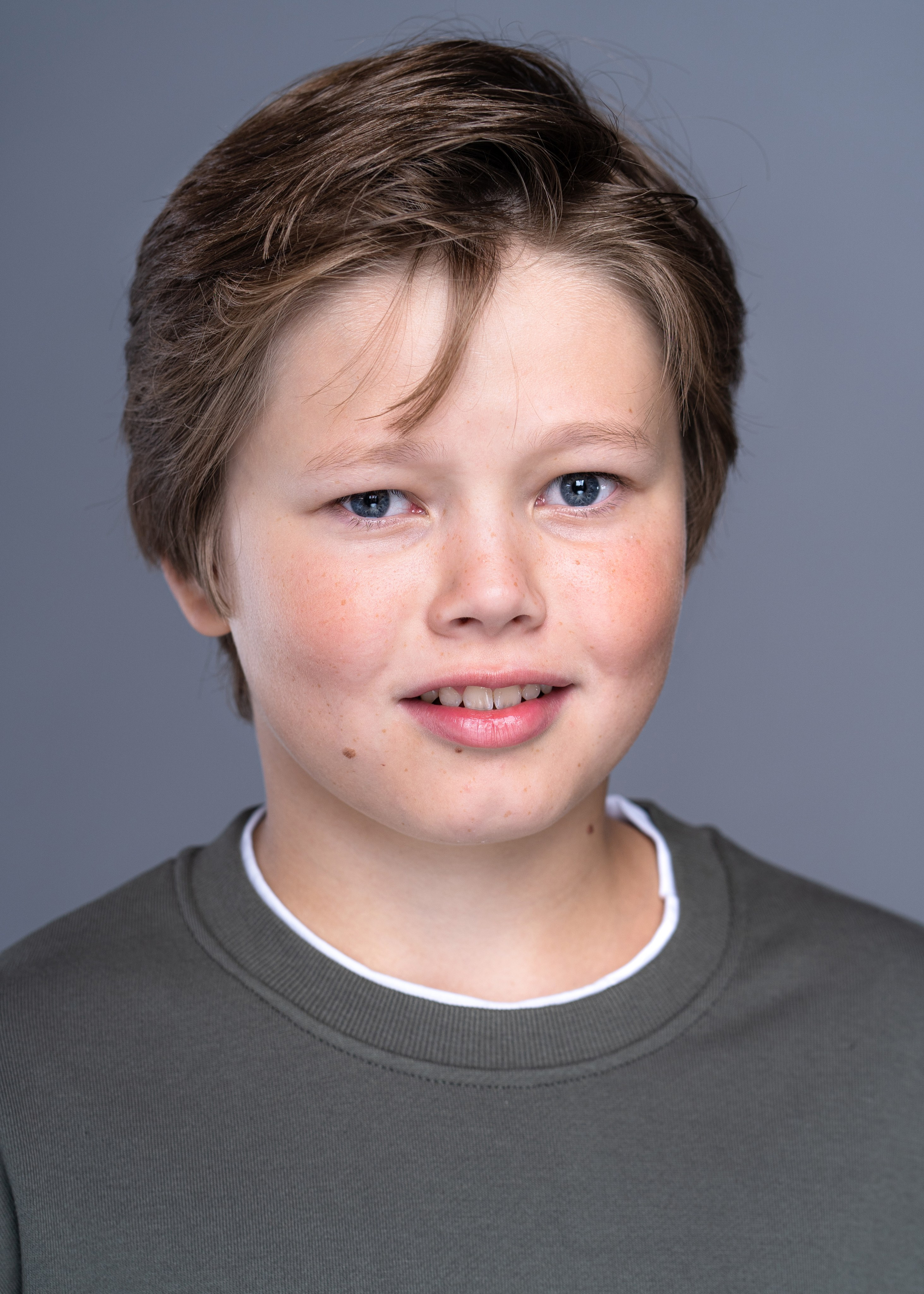 МАТВЕЙ. Портретный фотограф. Актёрское портфолио