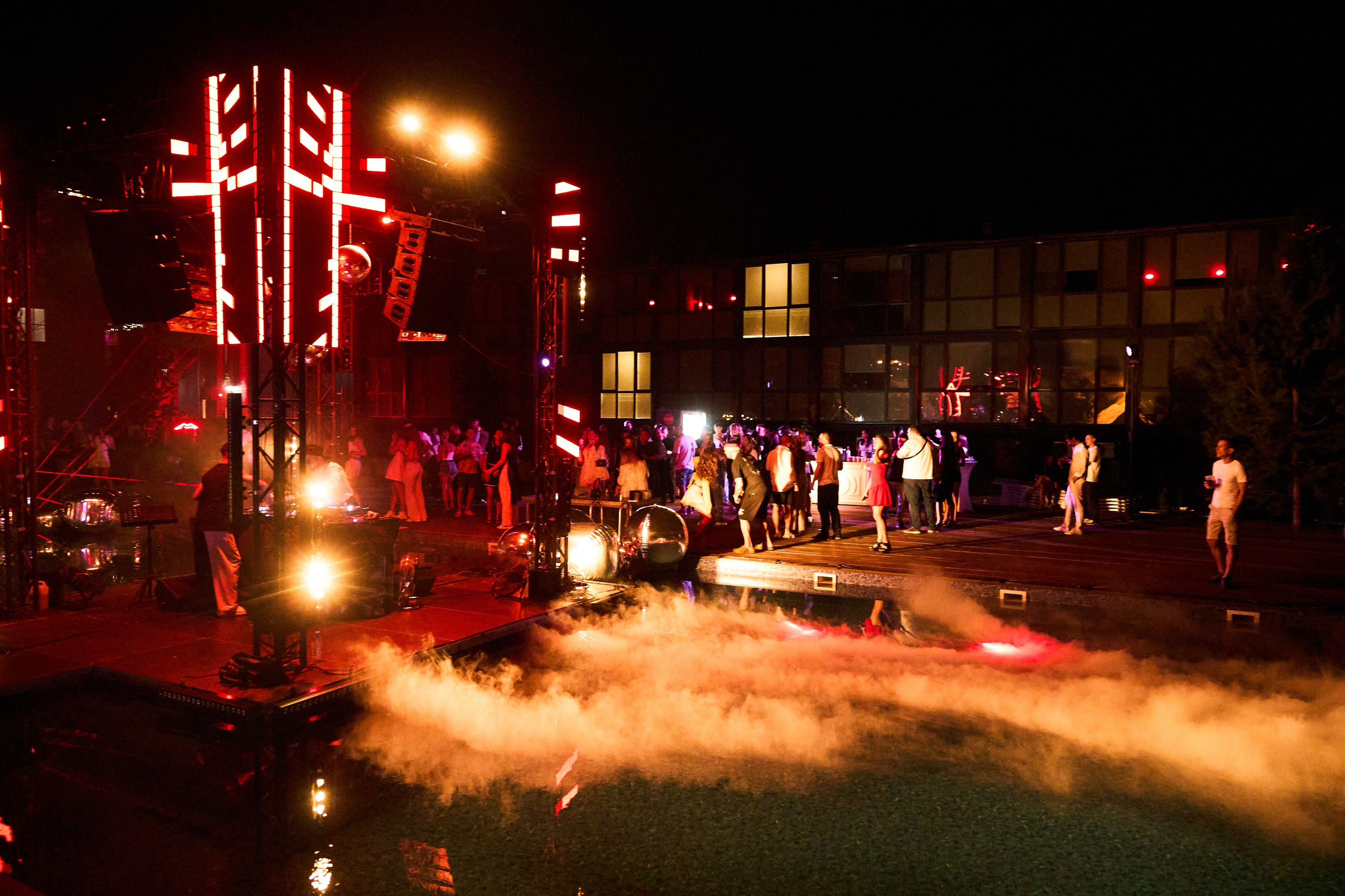 FACE2FACE. Фотограф Максим Маркелов