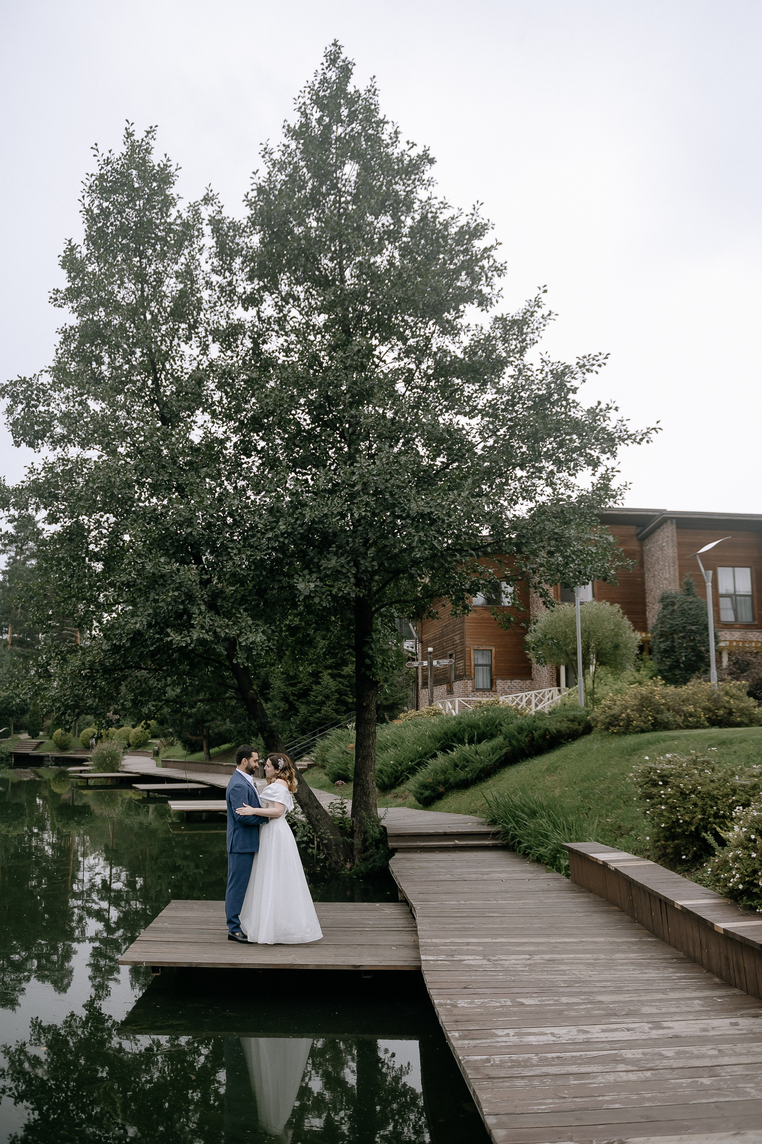 Свадебная фотосессия и выездная регистрация в Artiland. Свадебный фотограф Москва — Сергей и Татьяна