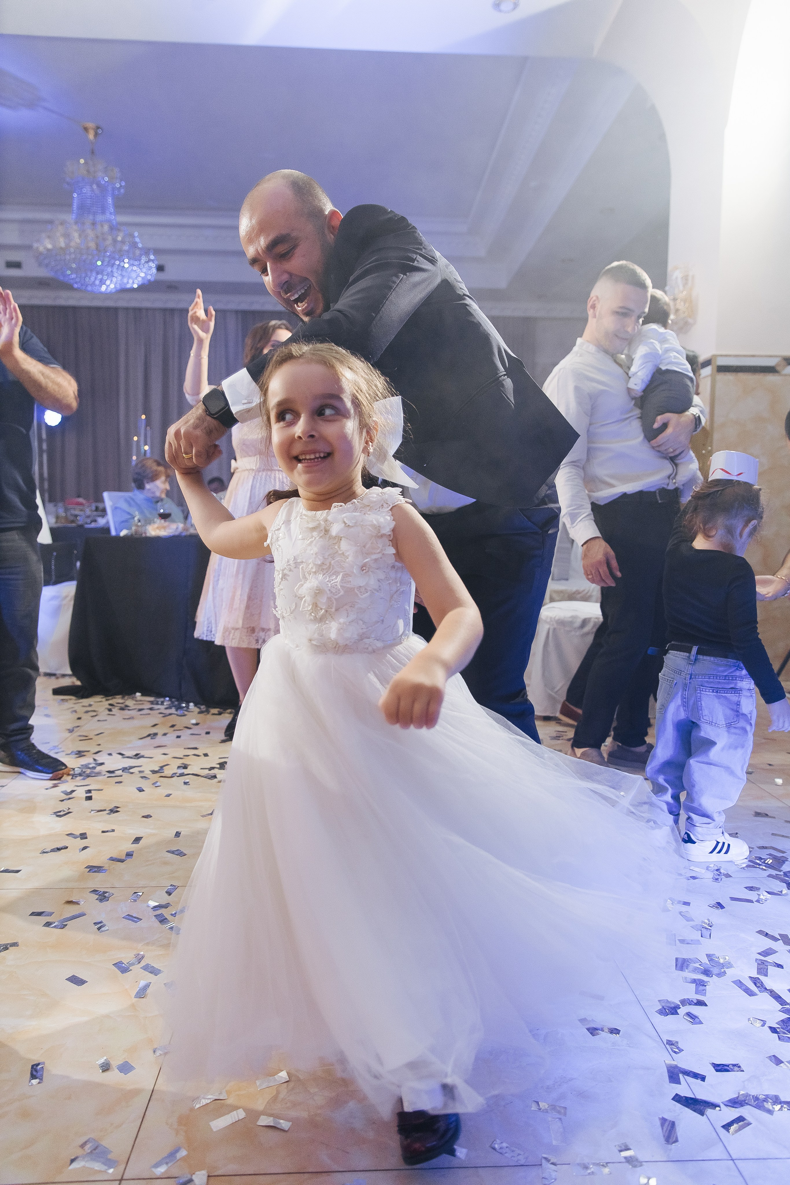 Ани и Назели. 35&5 День рождения, «Янтарь». Фотограф в Красноярске Надежда Воскресенская