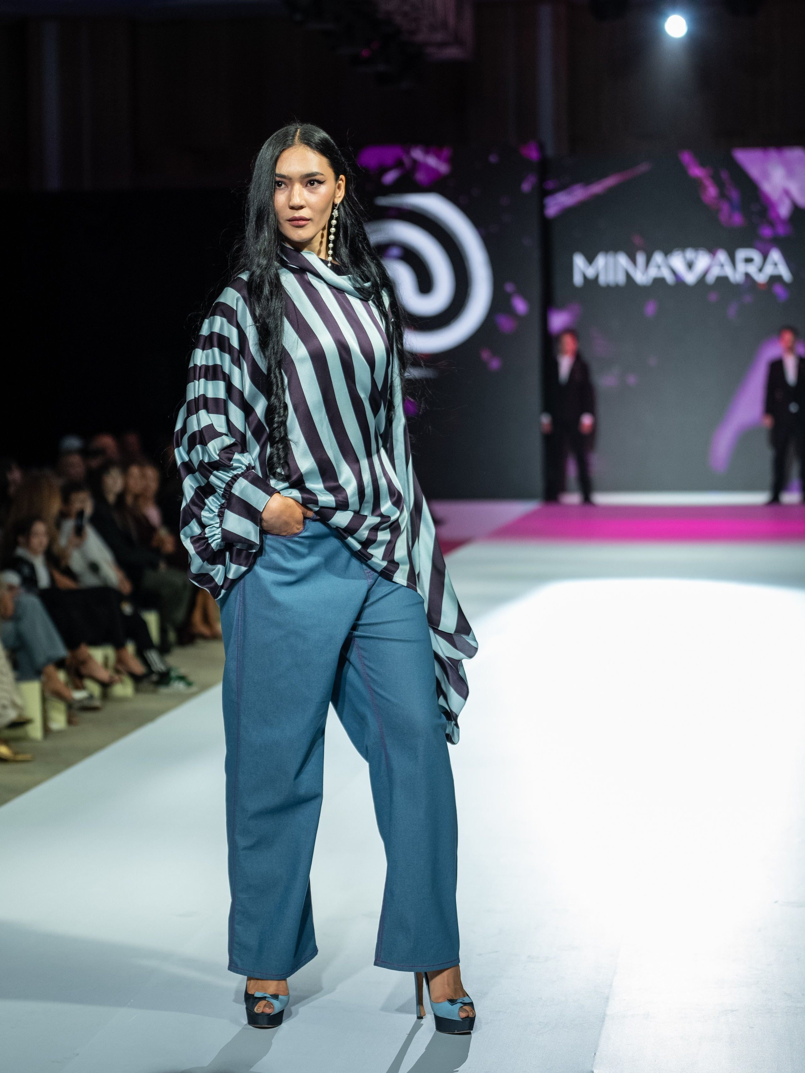 Eurasia Fashion Week Minavara. Сайт Алматинского НЮ АРТ, будуар и фэшн фотографа Дениса Карпенко