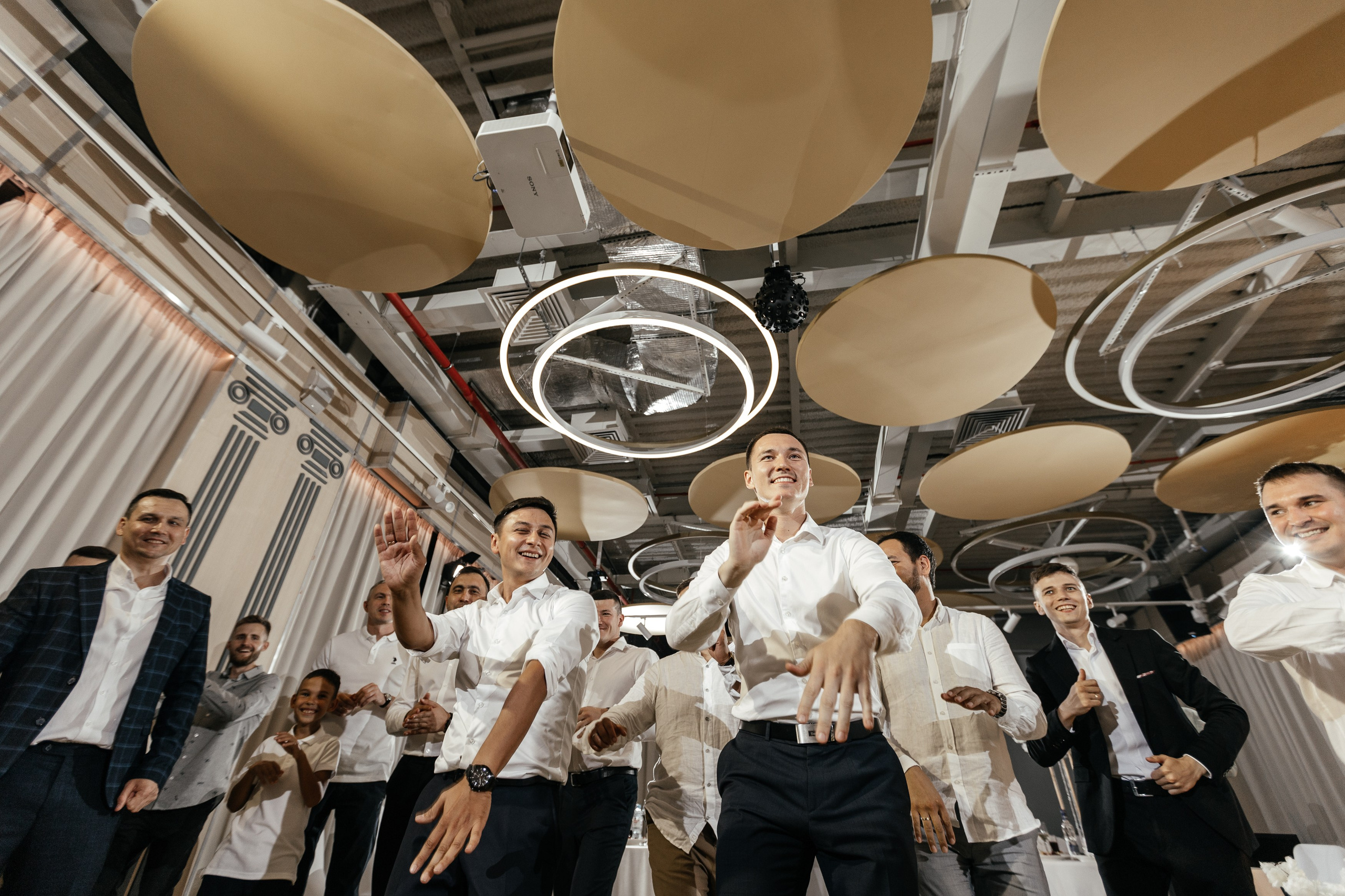 Свадебный фотограф Уфа — Руслан ГабдлисламовЖивые эмоции, красивые кадры, воспоминания на всю жизнь.Работаю по всей Республике Башкортоста. Свадебный фотограф Уфа Руслан Габдлисламов