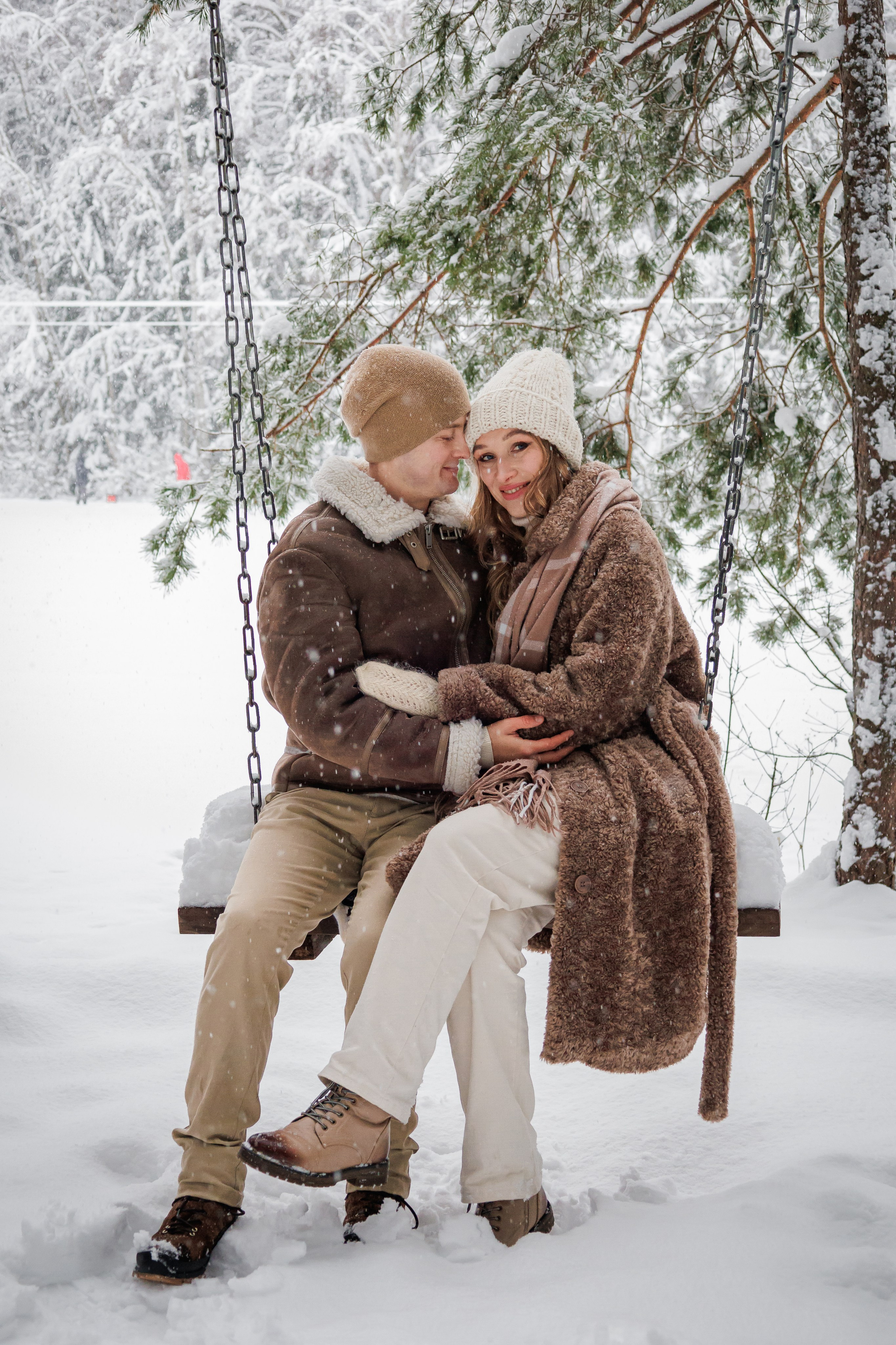 Александра и Александр. Зимняя фотоистория любви в парке. Портретный фотограф Панферова Регина г. Санкт-Петербург, г. Казань
