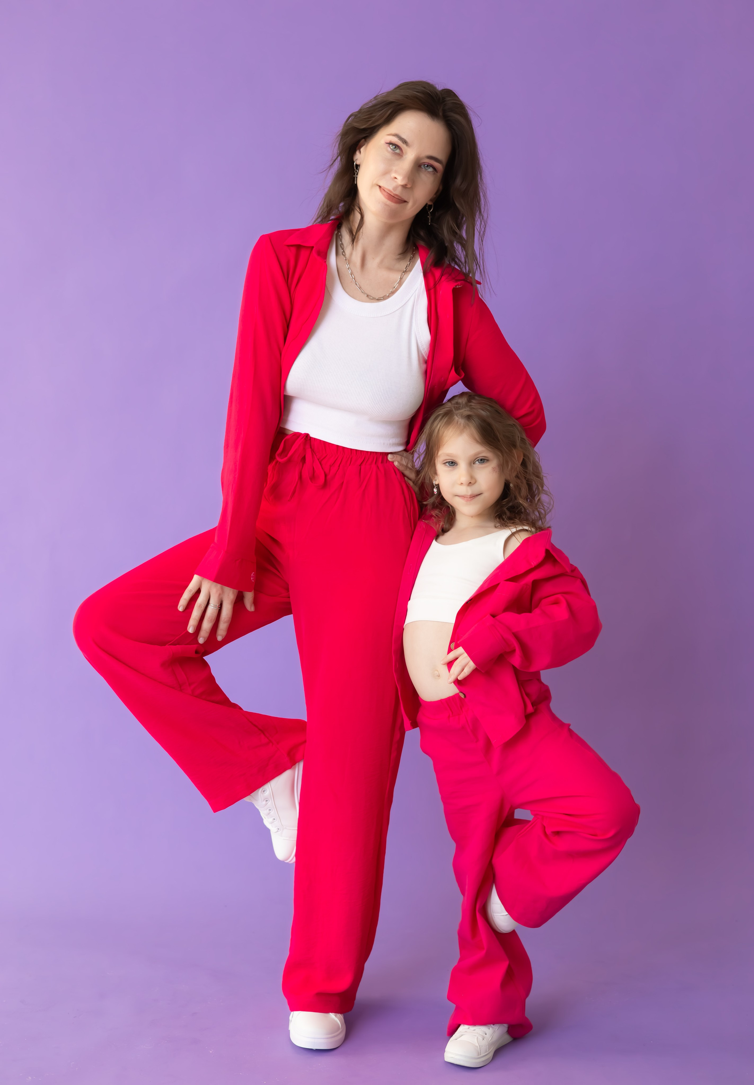 Елизавета и Василиса. Фотосессия в студии «Color Mood». Портретный фотограф Панферова Регина г. Санкт-Петербург, г. Казань