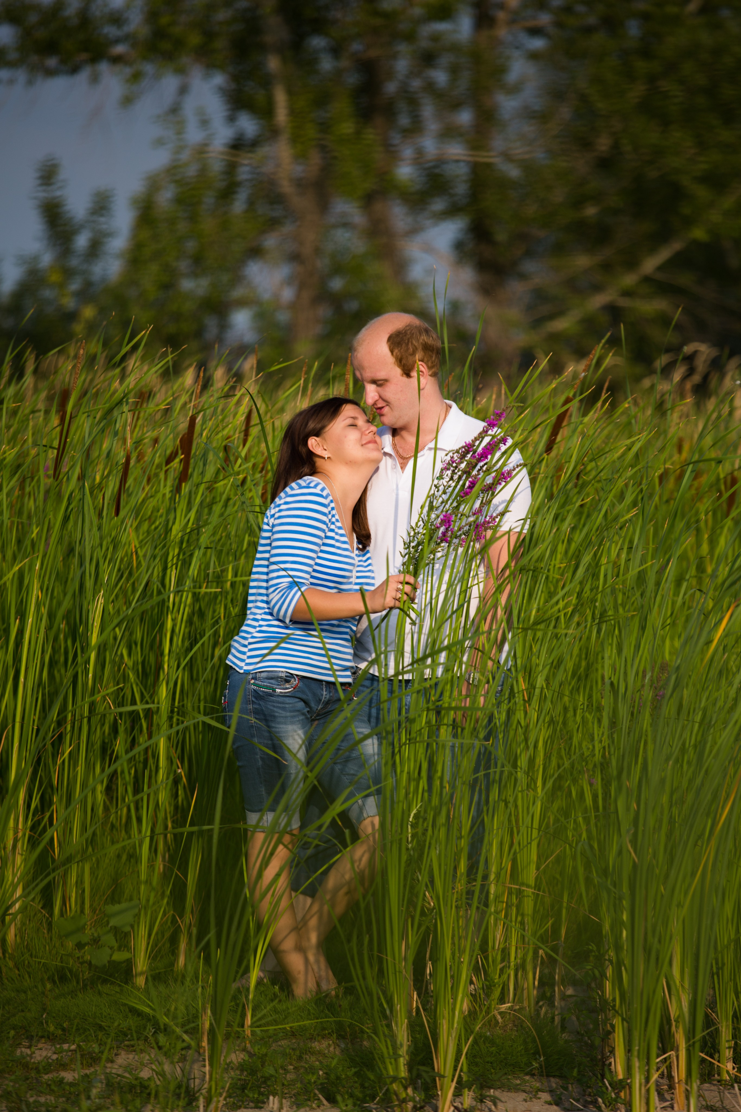 Фотосъемка Love Story на Волге. Свадебный фотограф, видеограф в Самаре, Самарской области. Видеосъемка