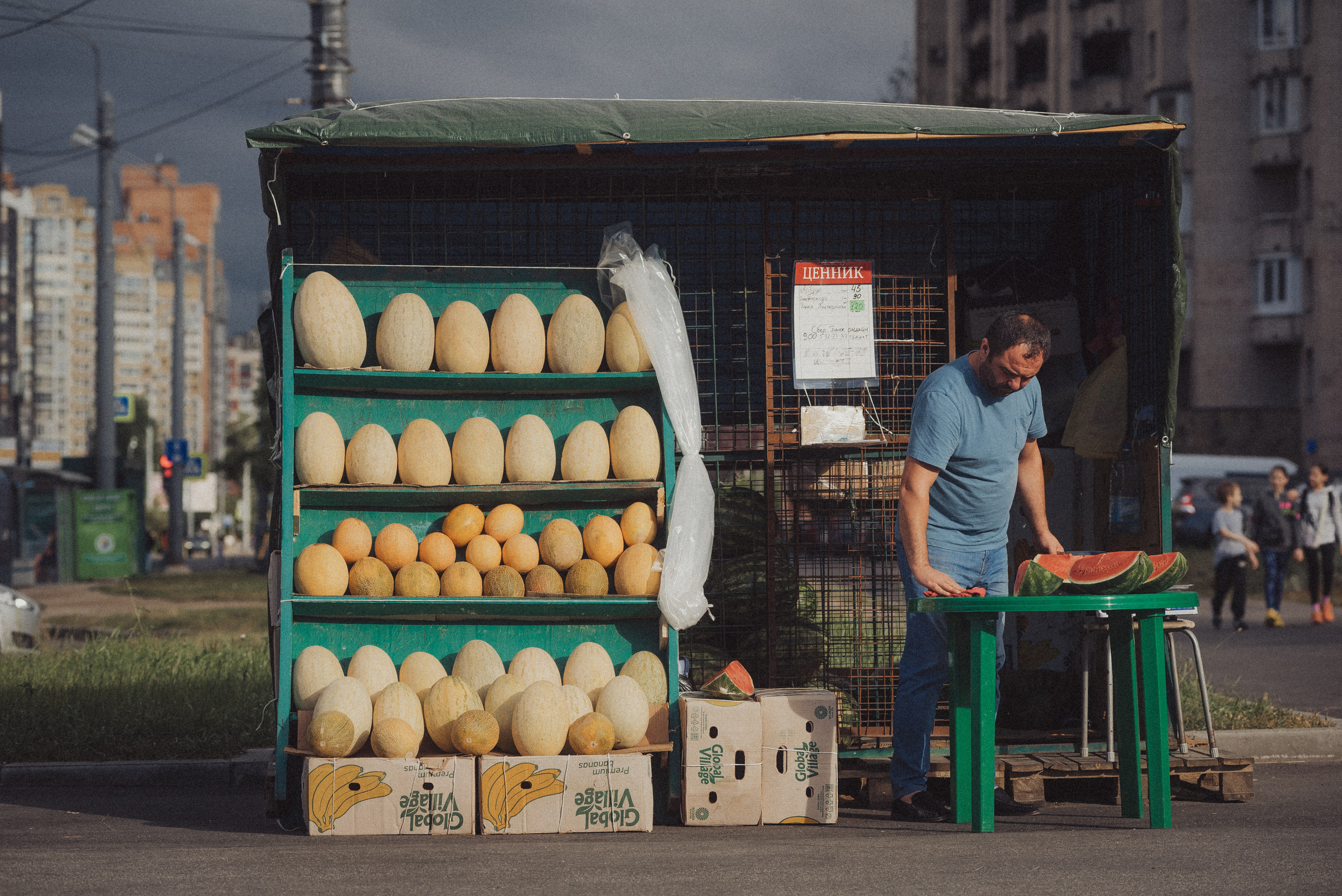 Проект «На улице Ленина». Санкт-Петербург, Ленинский пр. Документальный фотограф Илья Тихановский