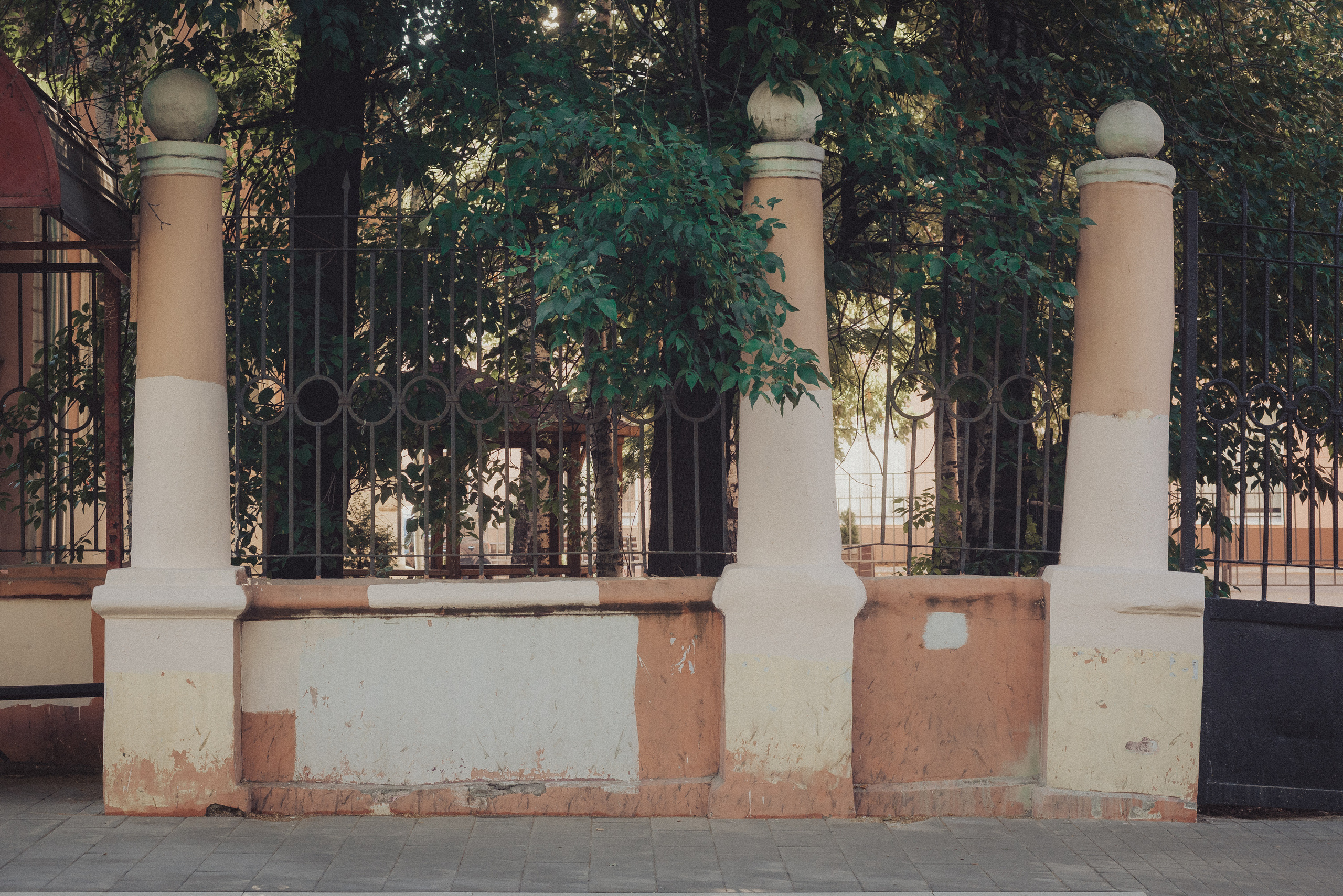 Проект #улицыгорода. Ярославль, ул. Первомайская. Документальный фотограф Илья Тихановский