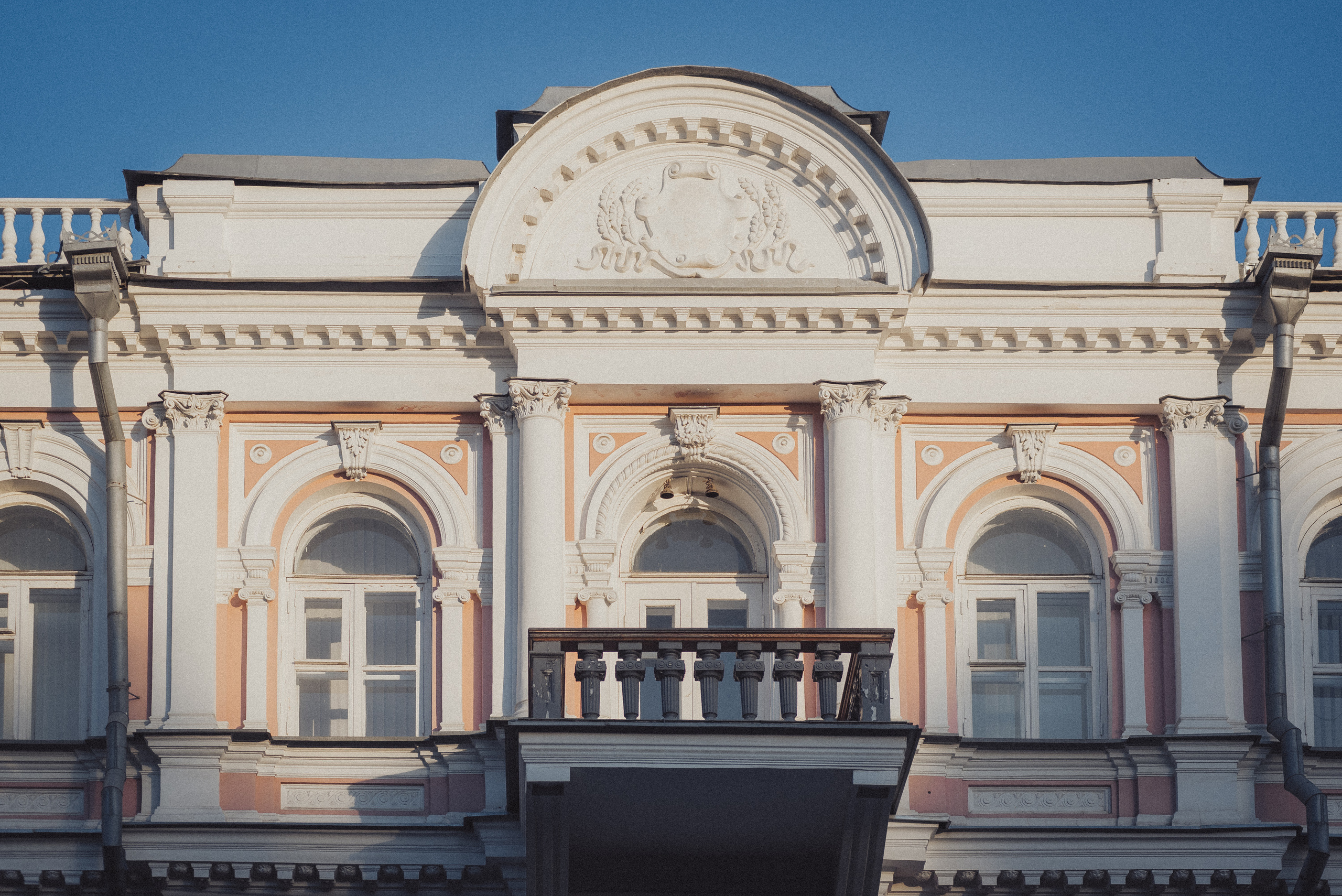 Проект #улицыгорода. Ярославль, ул. Ушинского. Документальный фотограф Илья Тихановский