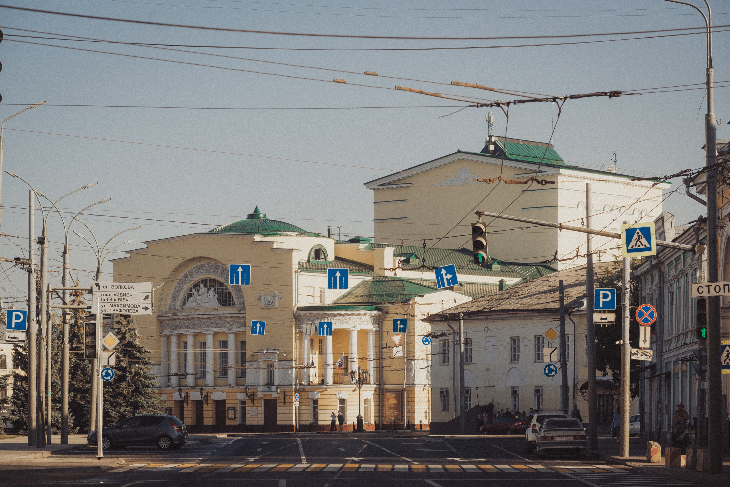 Проект #улицыгорода. Ярославль, ул. Первомайская. Документальный фотограф Илья Тихановский