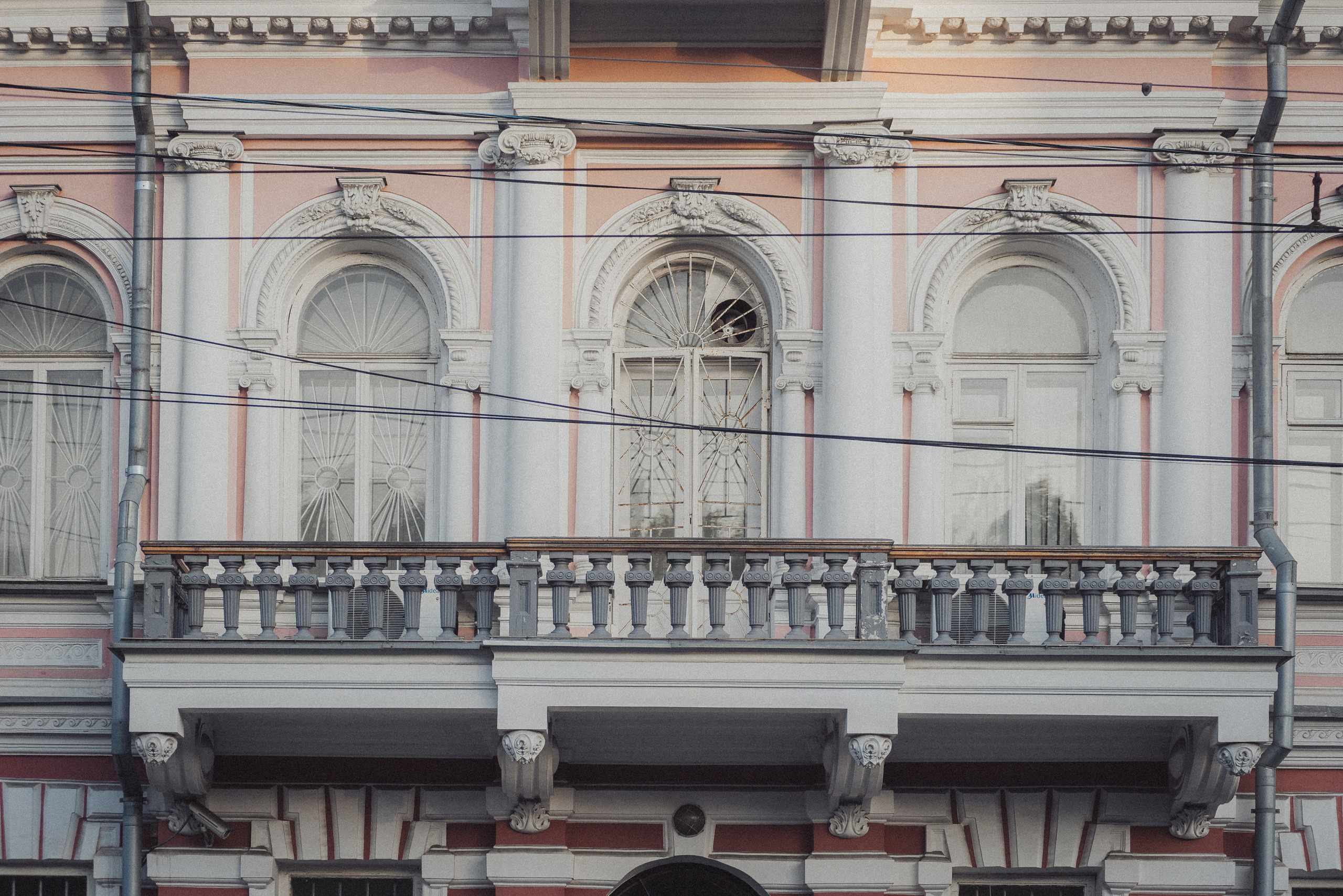 Проект #улицыгорода. Ярославль, ул. Ушинского. Документальный фотограф Илья Тихановский