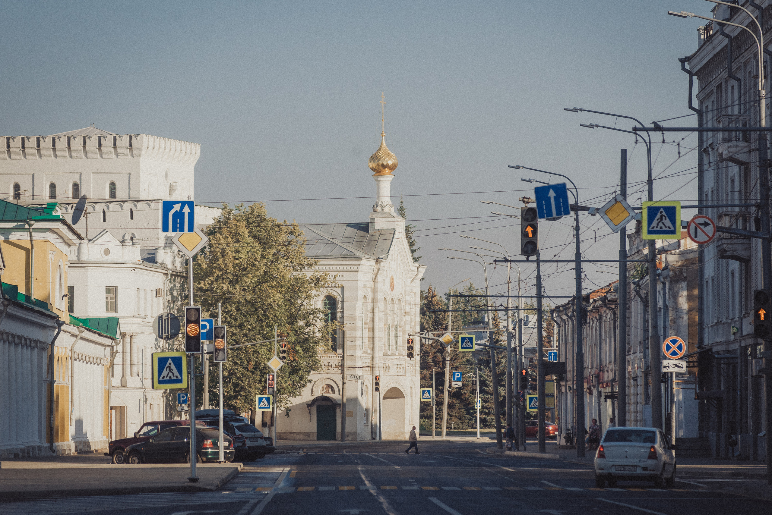 Проект #улицыгорода. Ярославль, ул. Первомайская. Документальный фотограф Илья Тихановский