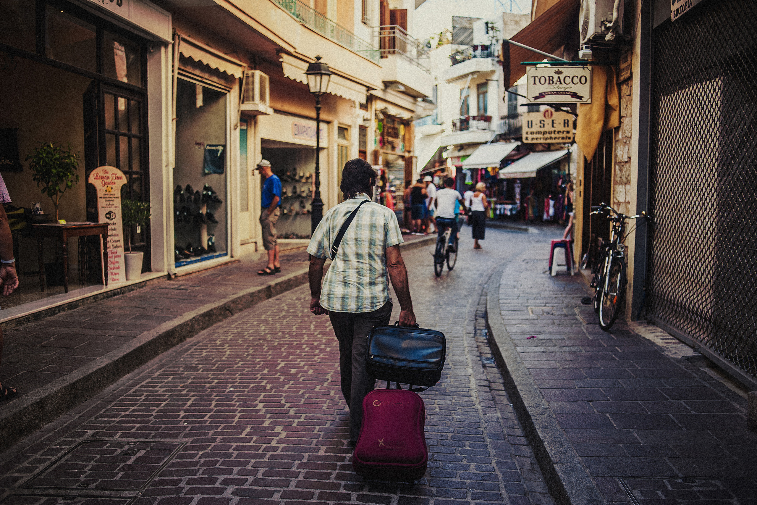 Серия фотографий «утраченная Эллада» (2015). Документальный фотограф Илья Тихановский