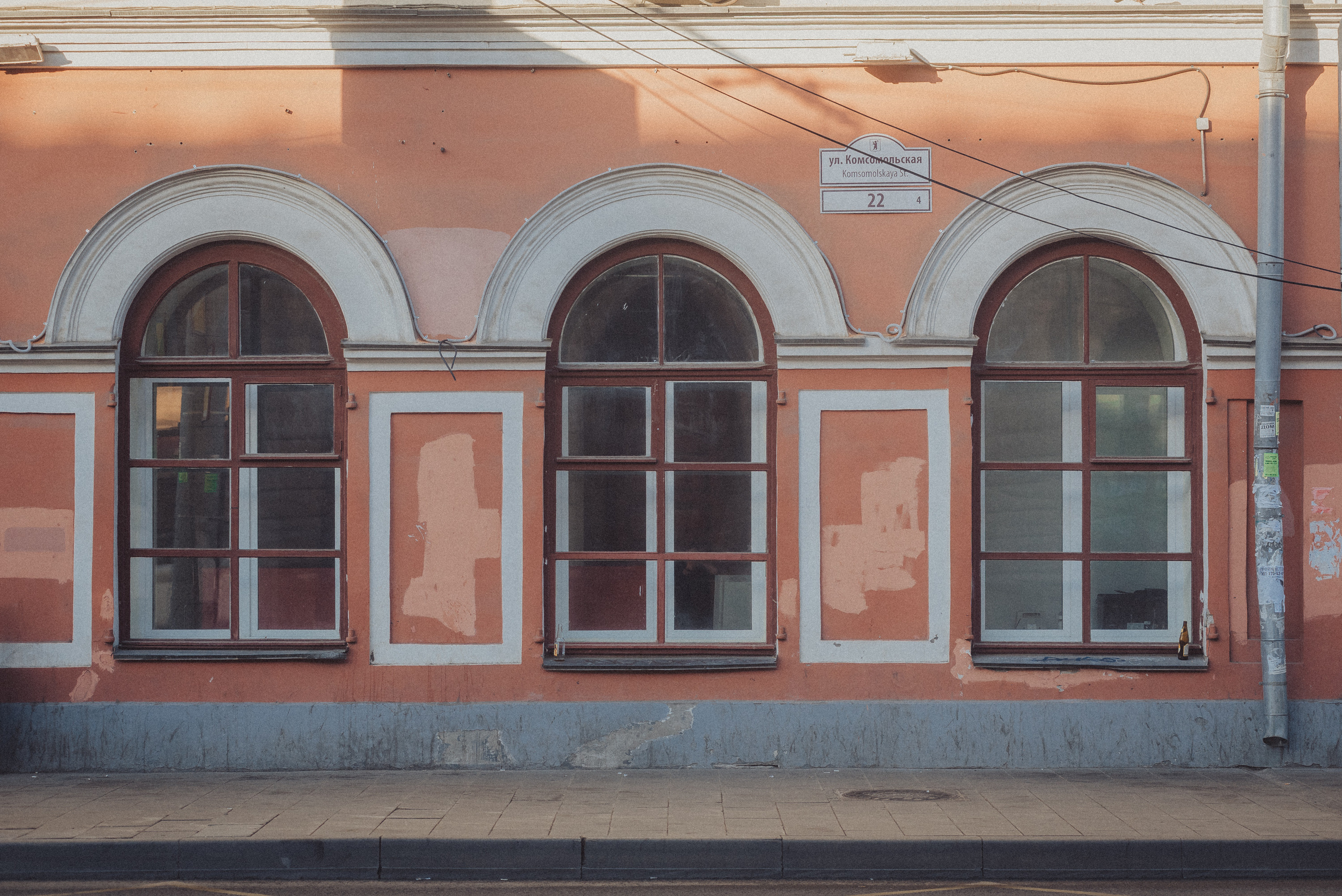 Проект #улицыгорода. Ярославль, ул. Комсомольская. Документальный фотограф Илья Тихановский