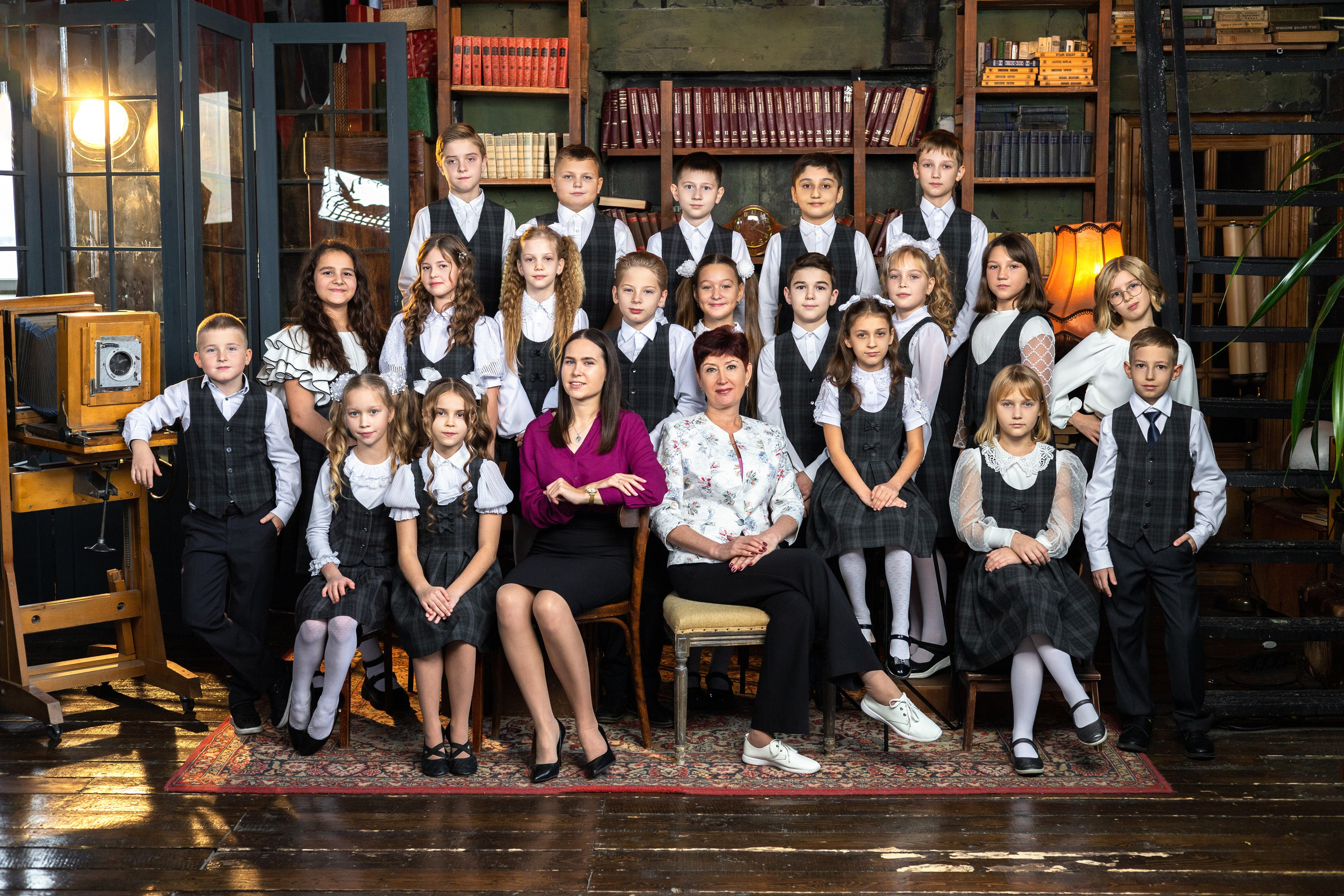 4 класс. Выпускные альбомы Саратов Энгельс фотограф Титова Ирина